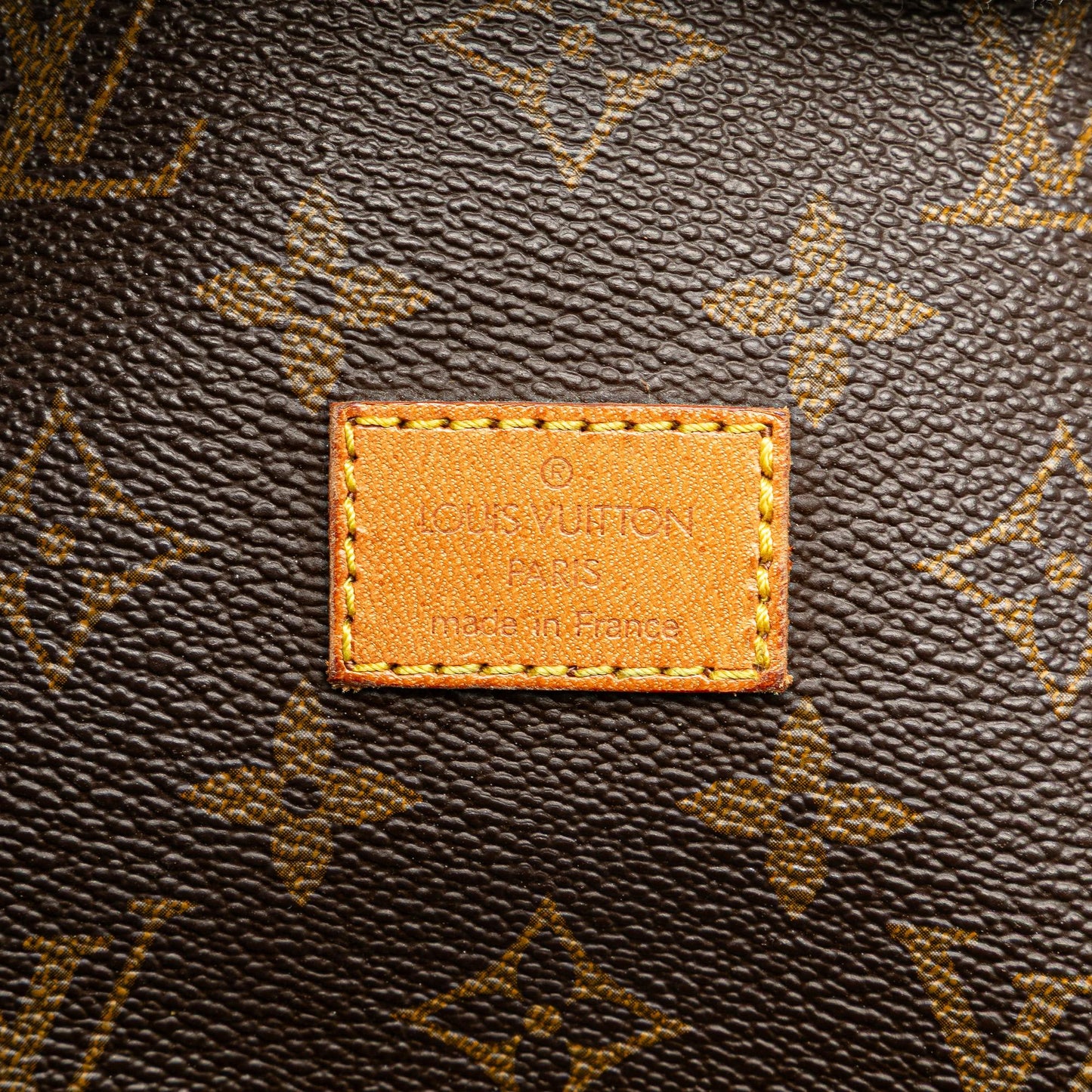 Louis Vuitton Monogram Saumur 30
