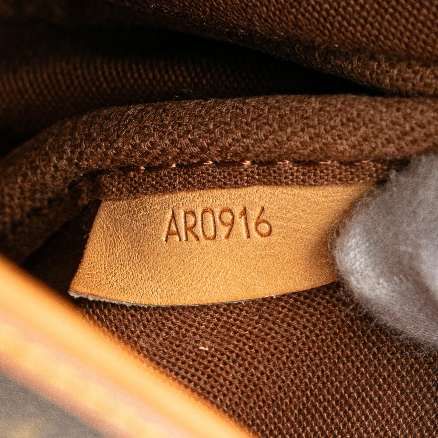 Louis Vuitton Monogram Saumur 30
