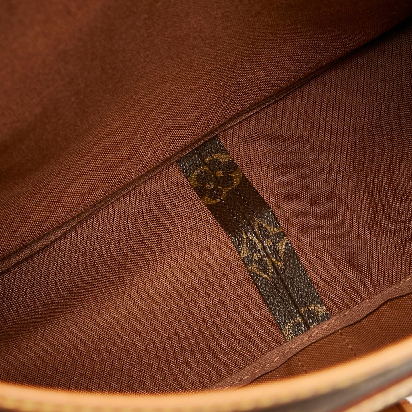 Louis Vuitton Monogram Saumur 35 (SHG-29834)