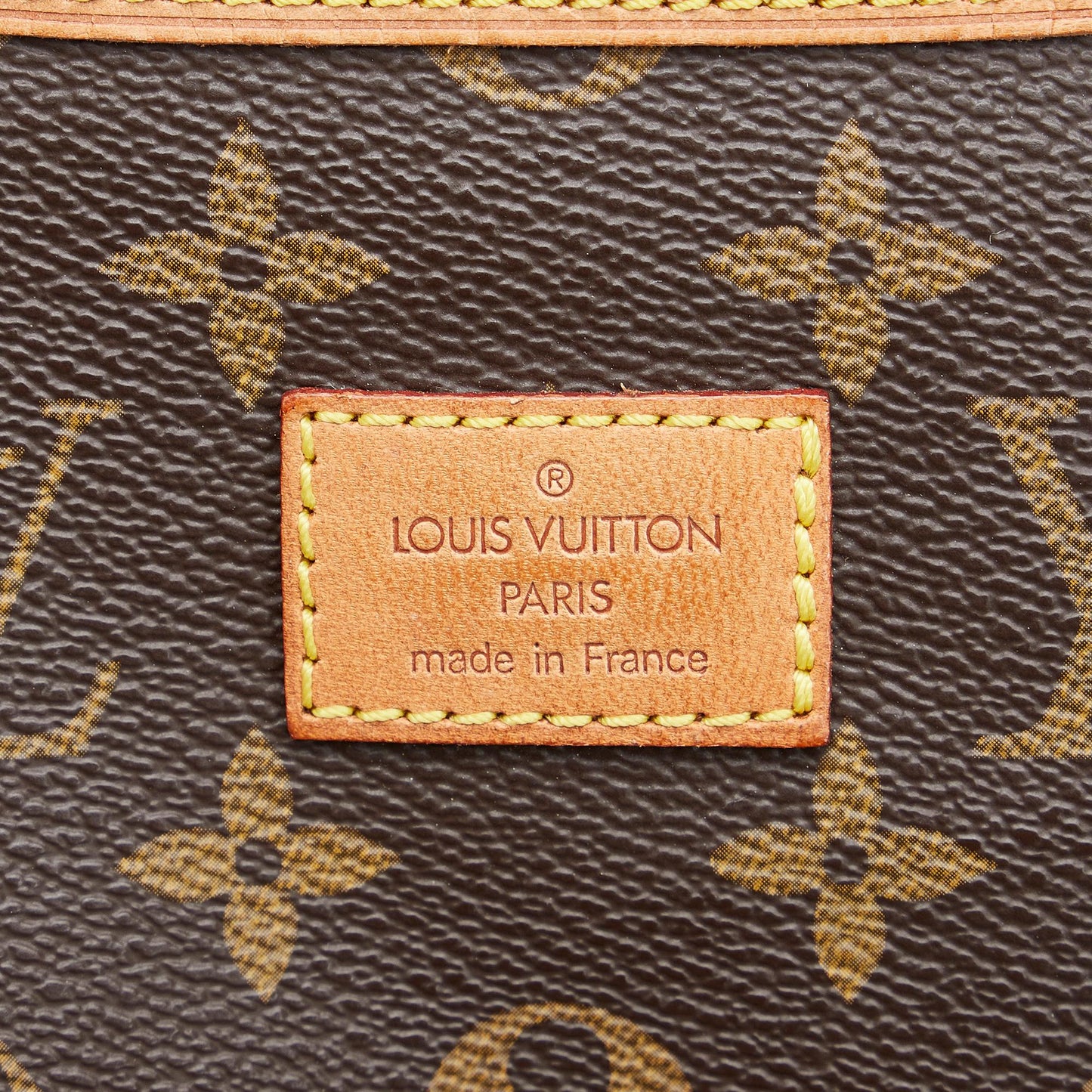 Louis Vuitton Monogram Saumur 35 (SHG-BRw7Nm)