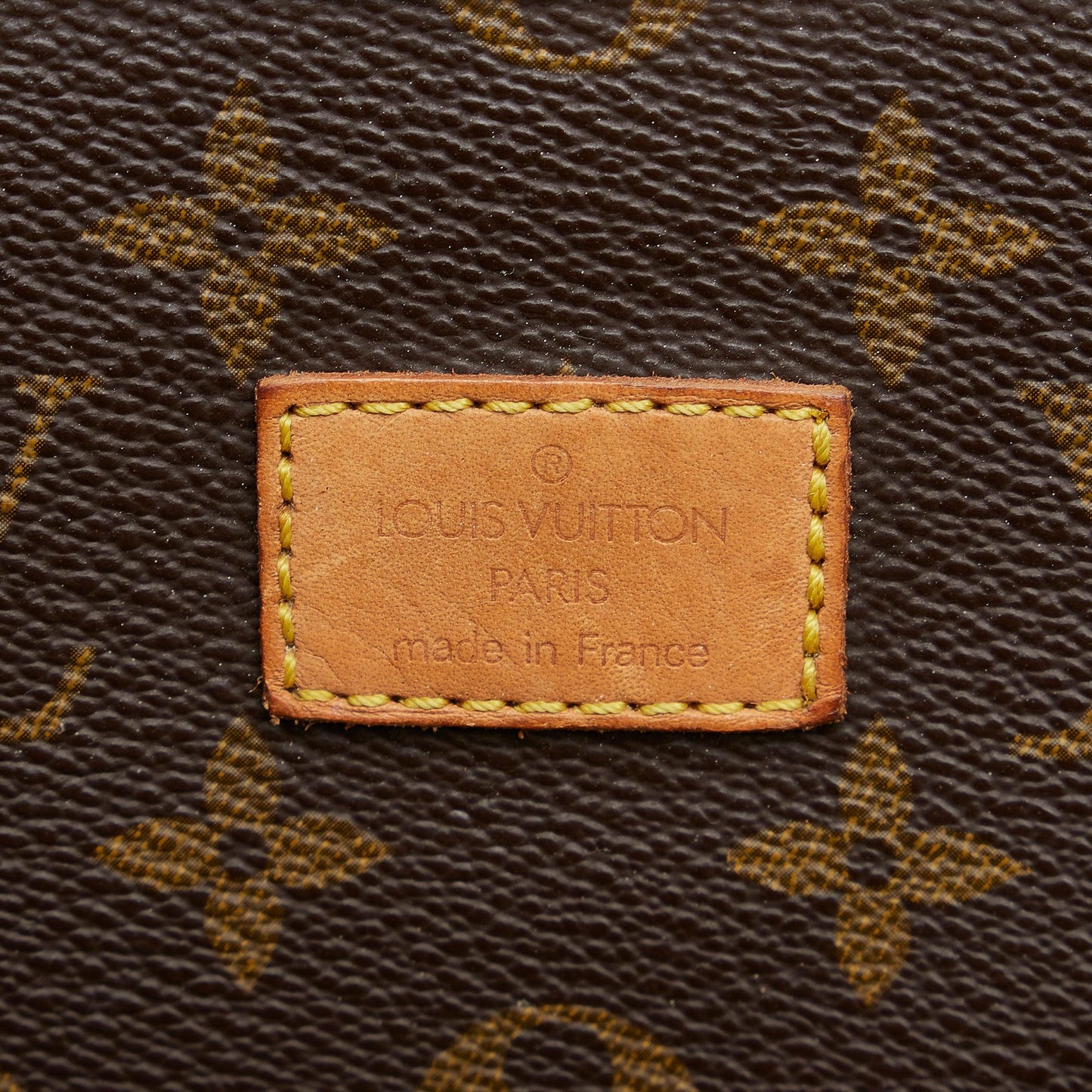 Louis Vuitton Monogram Saumur 35 (SHG-Tiy0GP)