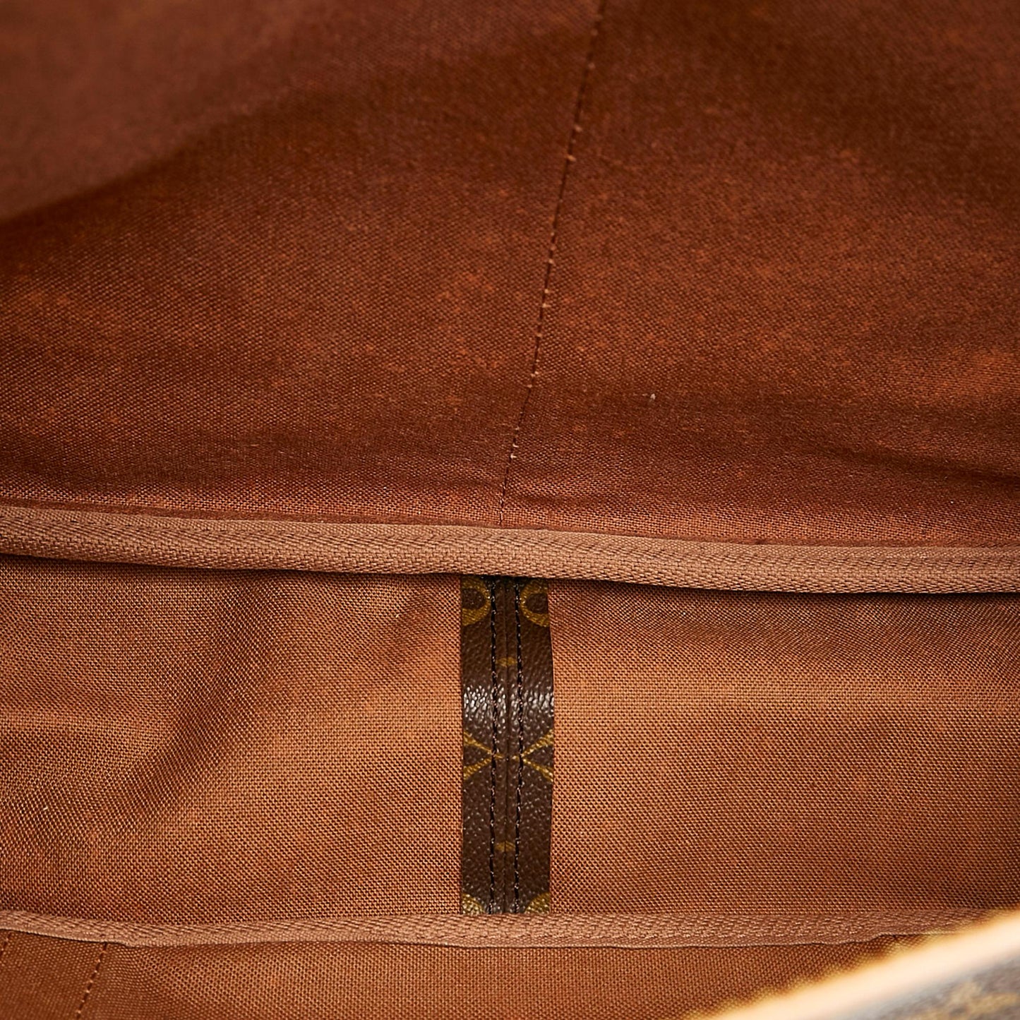 Louis Vuitton Monogram Saumur 43 (SHG-26873)