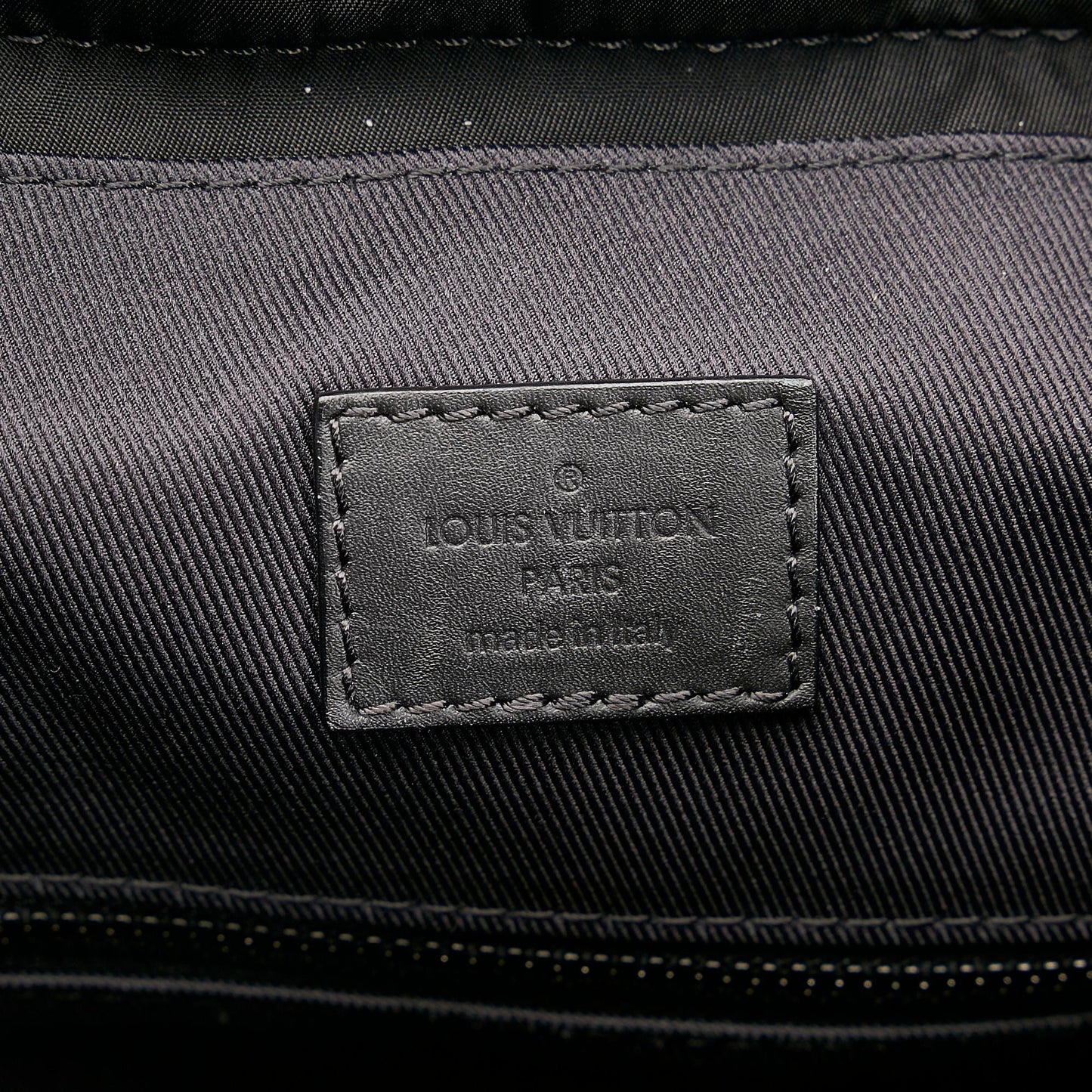 Louis Vuitton Monogram Shadow Discovery (SHG-P9Uz0c)