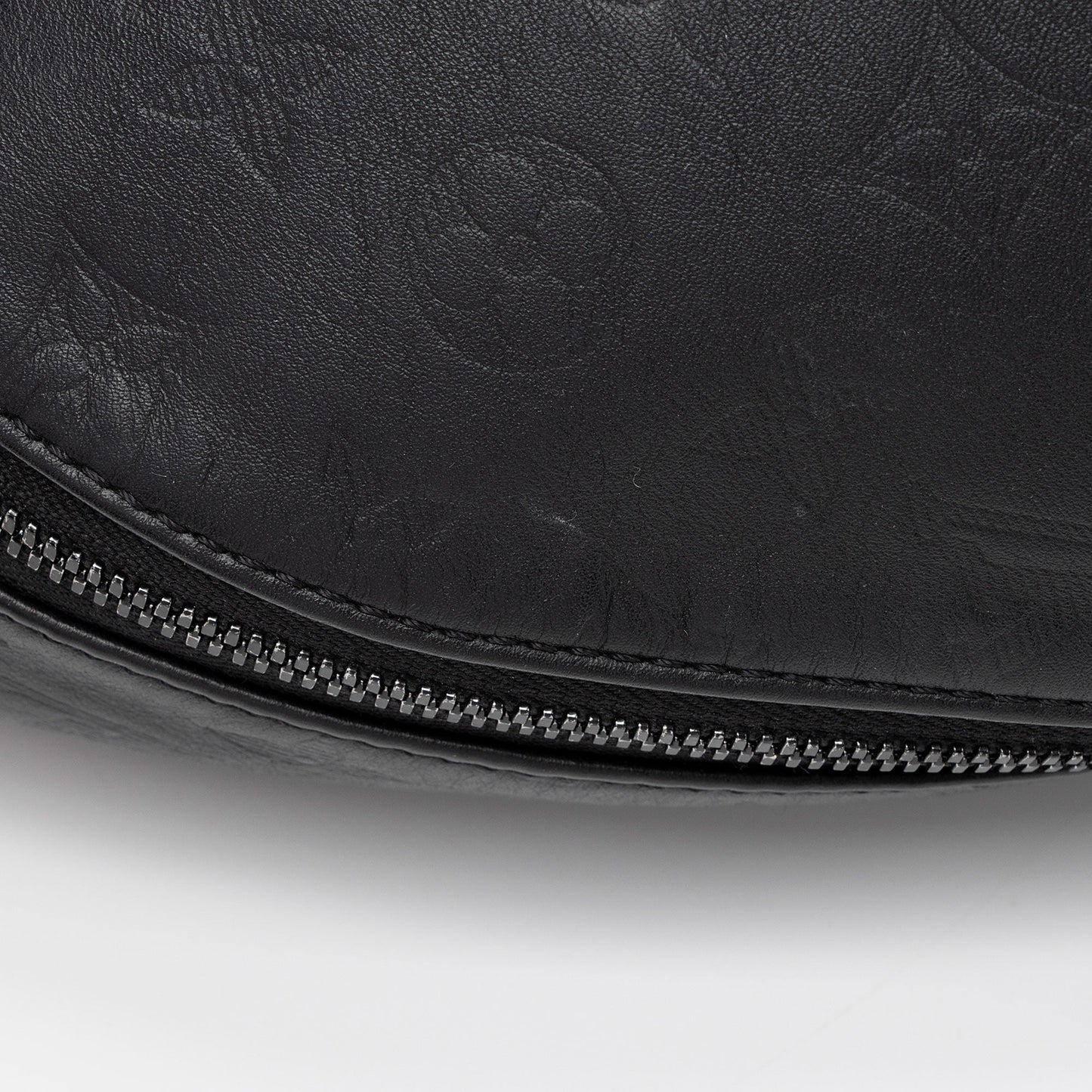 Louis Vuitton Monogram Shadow Racer Sling Bag (SHF-jfYZX4)