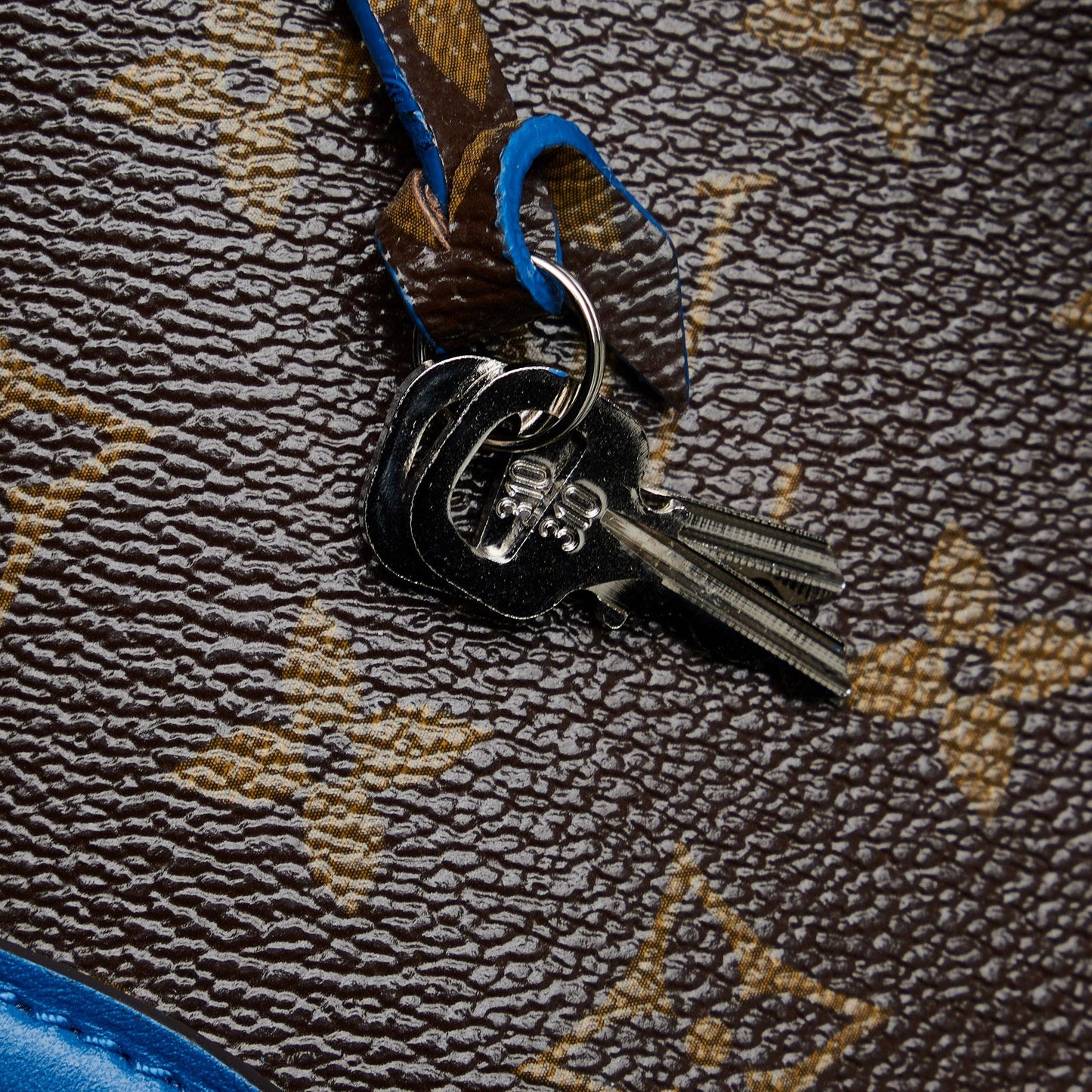 Louis Vuitton Monogram Shiny Alma PM (SHG-HRIqKu)