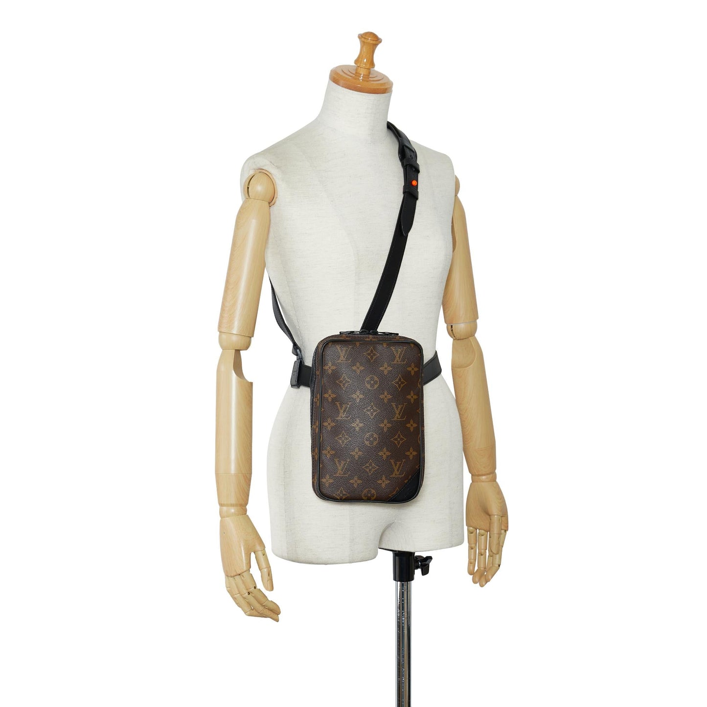 Louis Vuitton Monogram Solar Ray Utility Side Bag (SHG-gYAHLC)