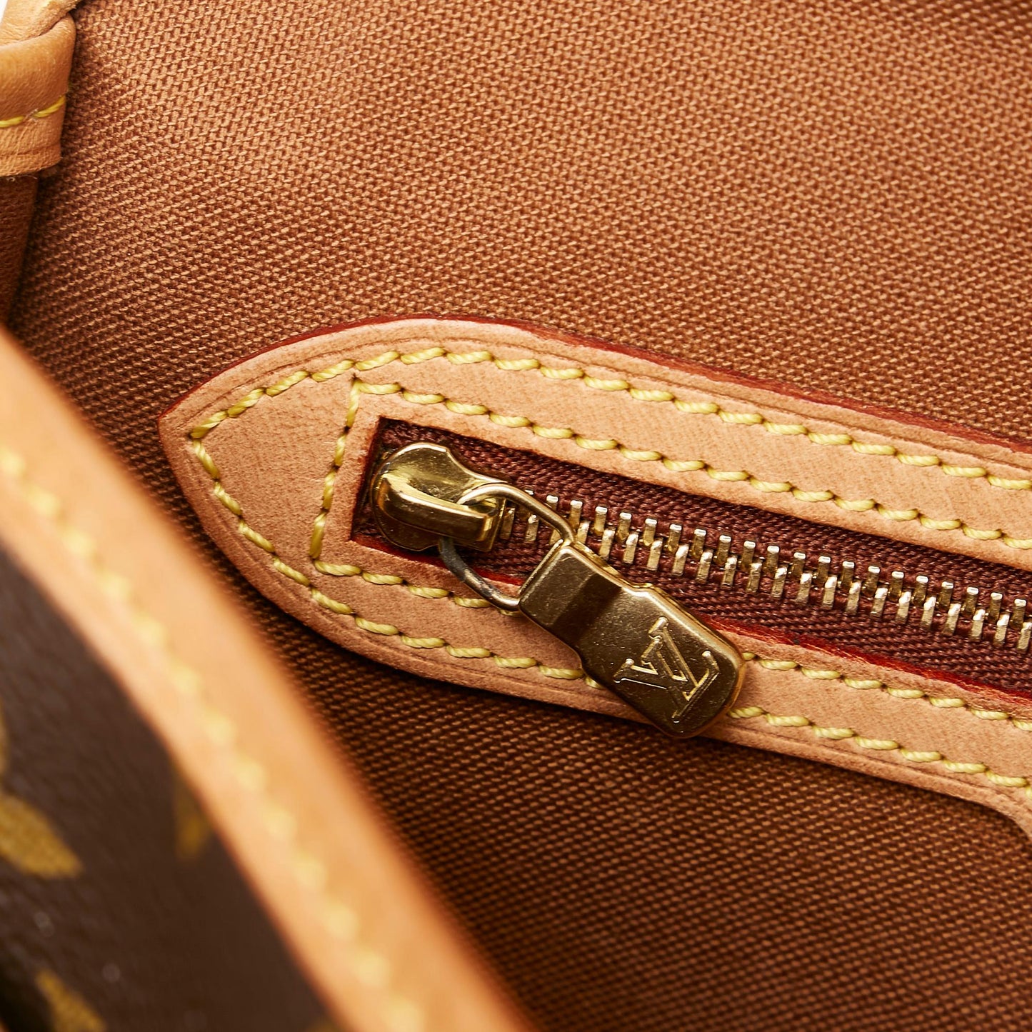 Louis Vuitton Monogram Sologne (SHG-36740)