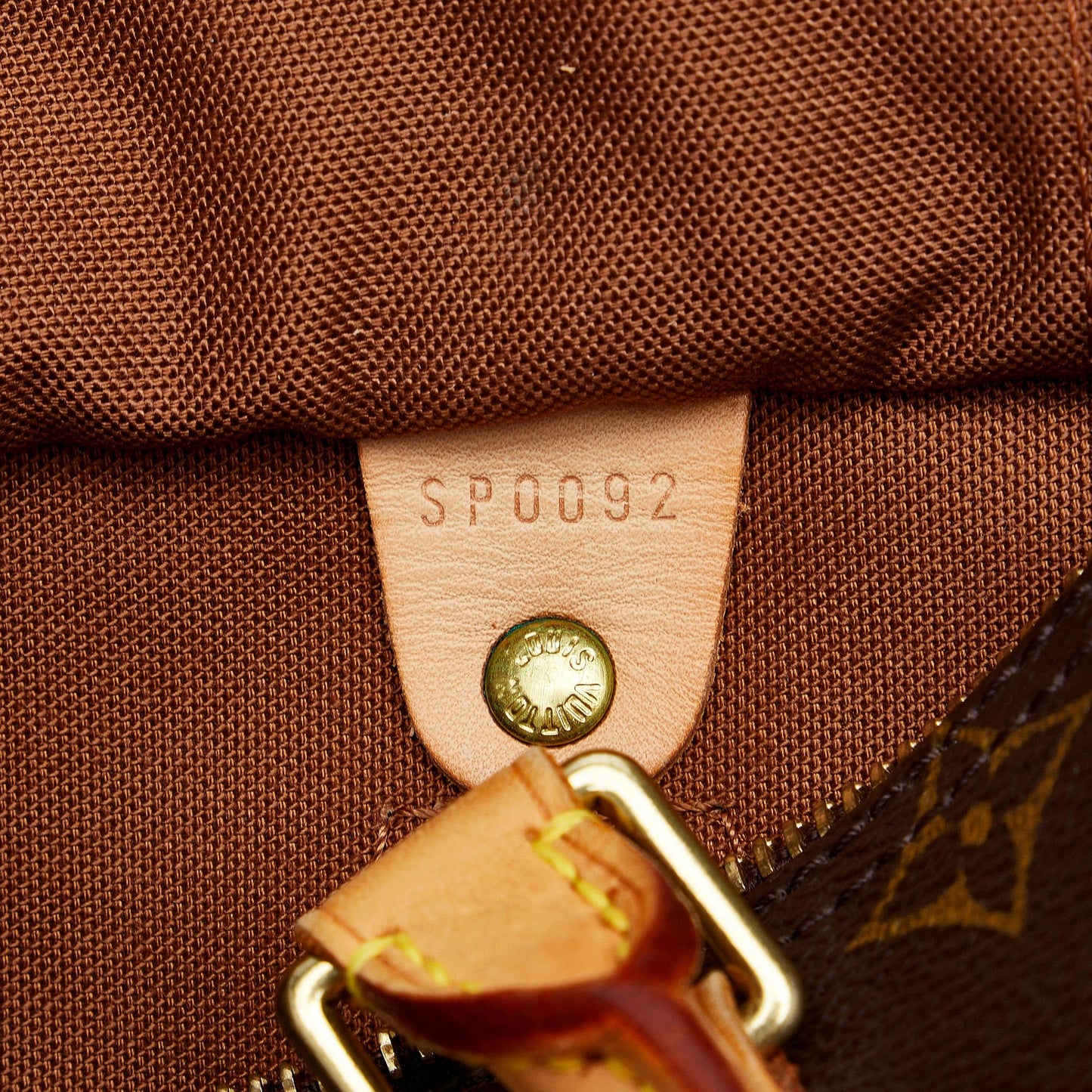 Louis Vuitton Monogram Speedy 25 (SHG-5HzKxI)