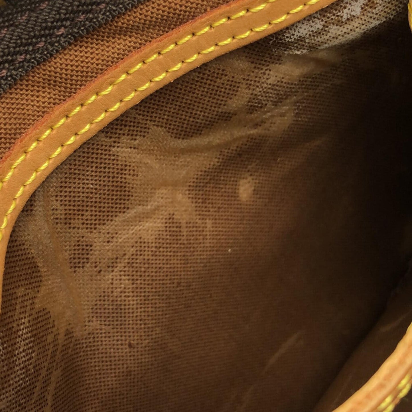 Louis Vuitton Monogram Speedy 25 (SHG-231pxt)