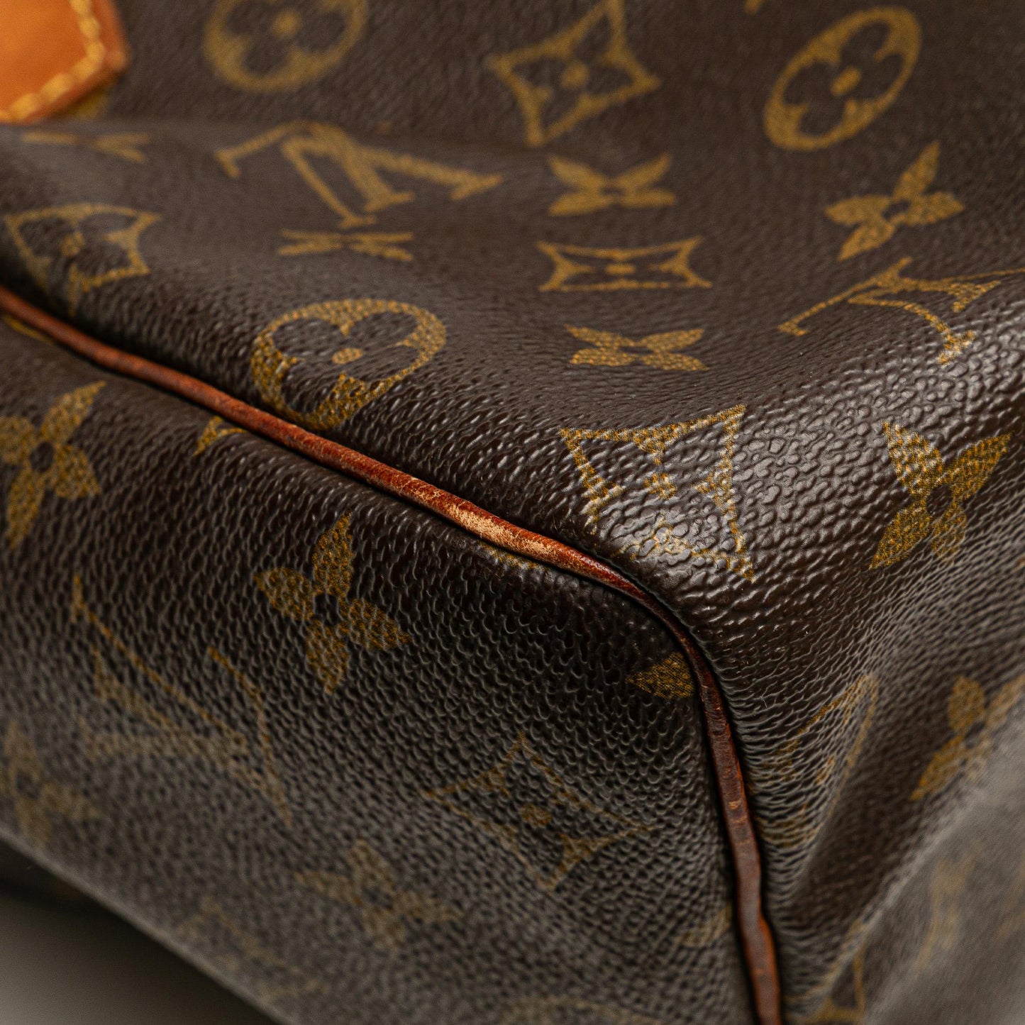 Louis Vuitton Monogram Speedy 25