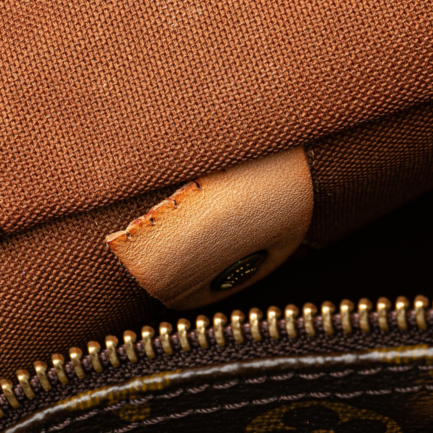 Louis Vuitton Monogram Speedy 30 (SHG-bBGaJF)