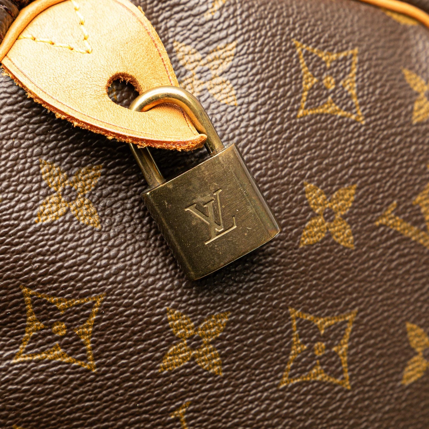 Louis Vuitton Monogram Speedy 35 (SHG-kUidFd)