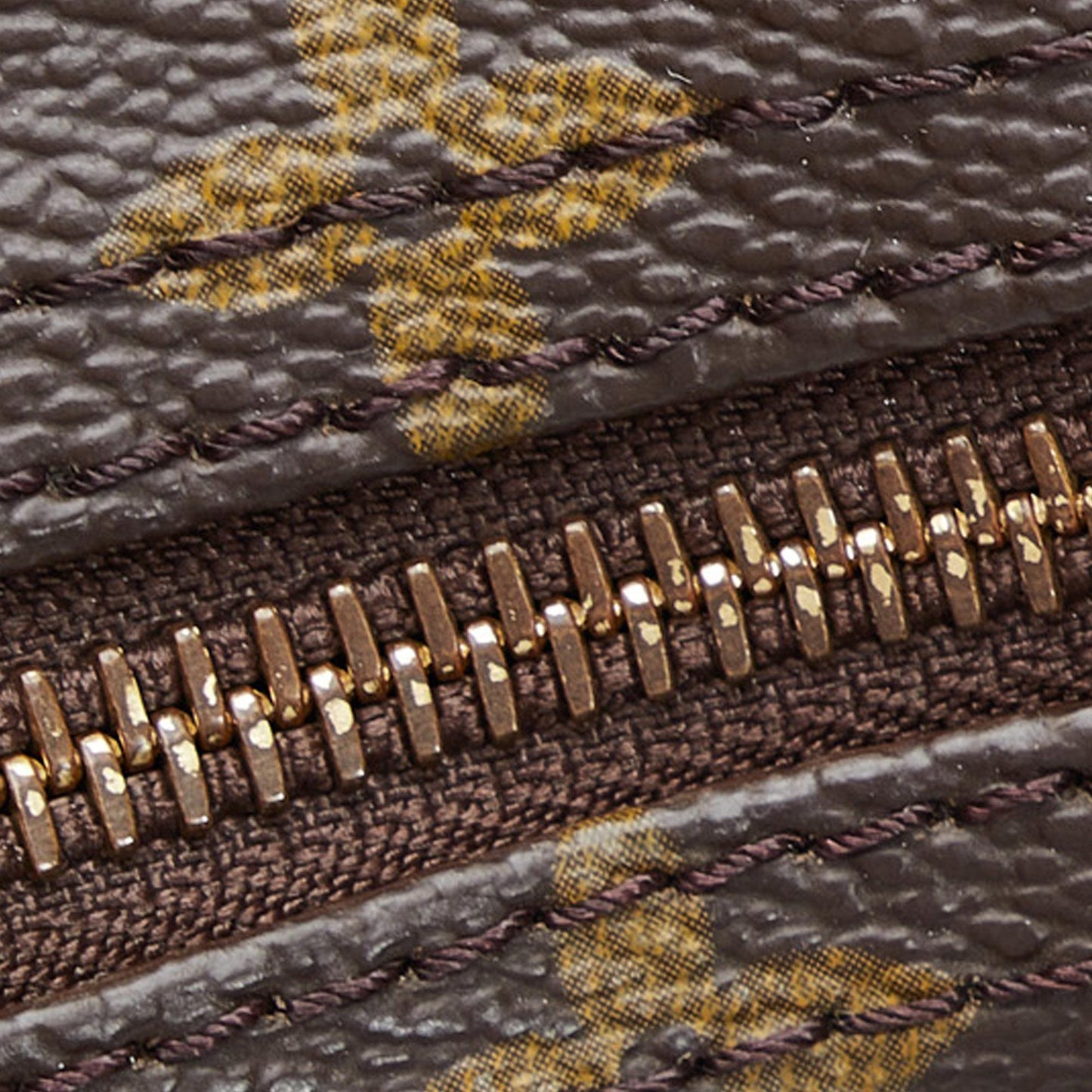 Louis Vuitton Monogram Speedy 40 (SHG-Ow7ULN)