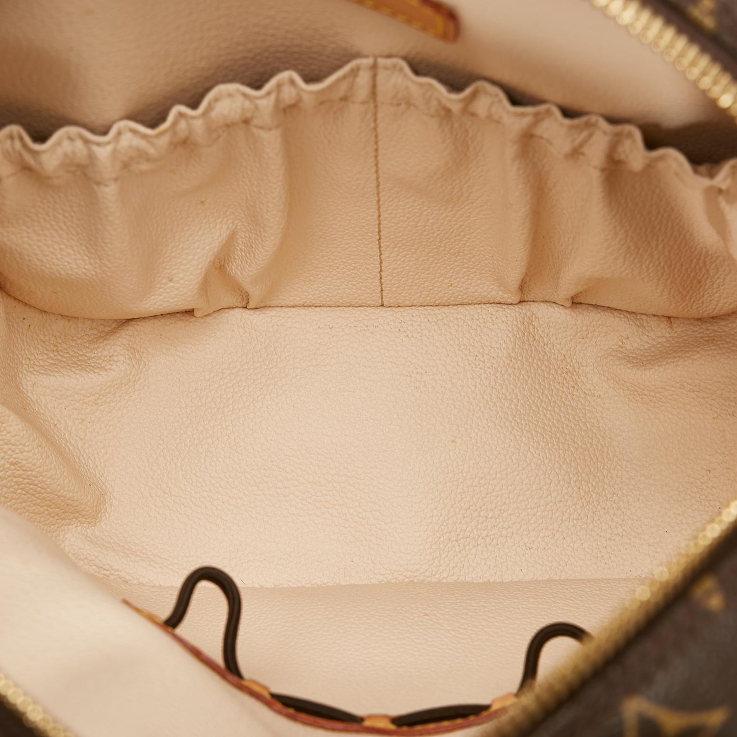 Louis Vuitton Monogram Spontini (SHG-wlLLUv)