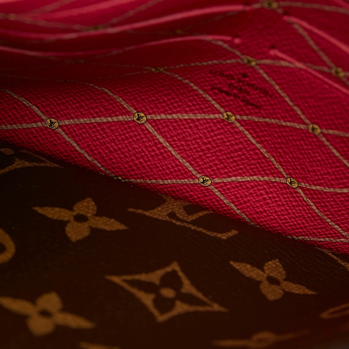 Louis Vuitton Monogram Summer Trunks Pochette (SHG-37673)