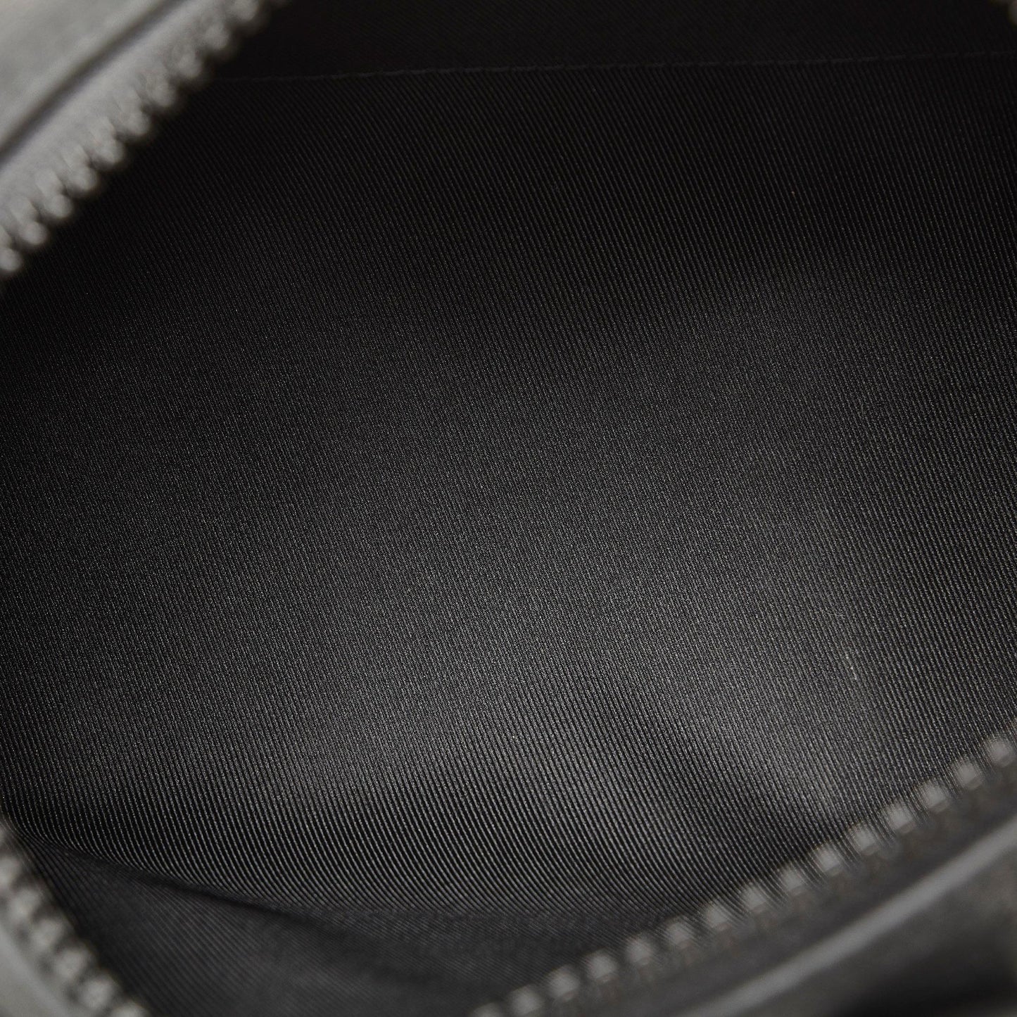 Louis Vuitton Monogram Taurillon Keepall Bandouliere 25 (SHG-n4HgjD)