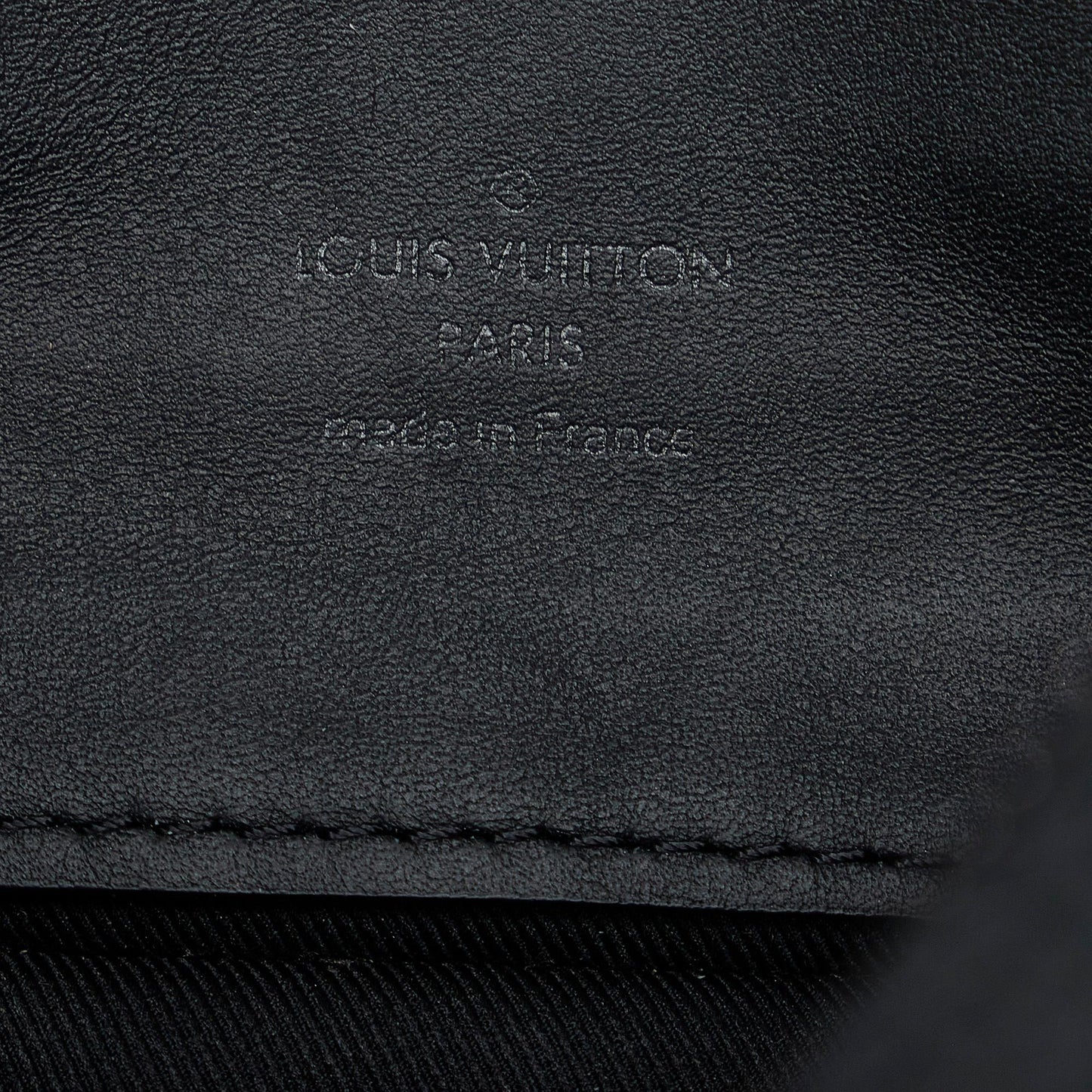Louis Vuitton Monogram Taurillon Pochette Volga (SHG-50zbpK)