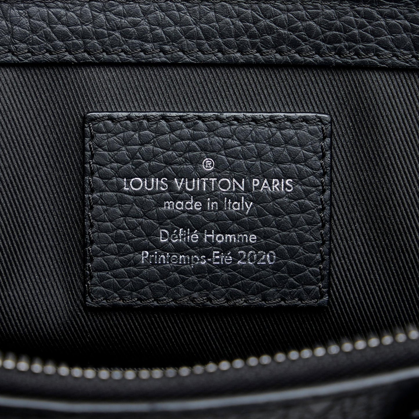 Louis Vuitton Monogram Taurillon Sac Plat (SHG-V5Sv6X)