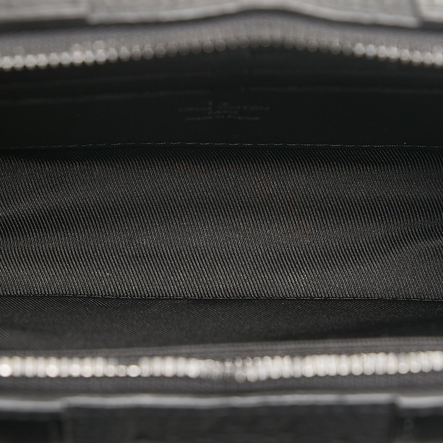 Louis Vuitton Monogram Taurillon Soft Trunk Wallet (SHG-H4CnUJ)