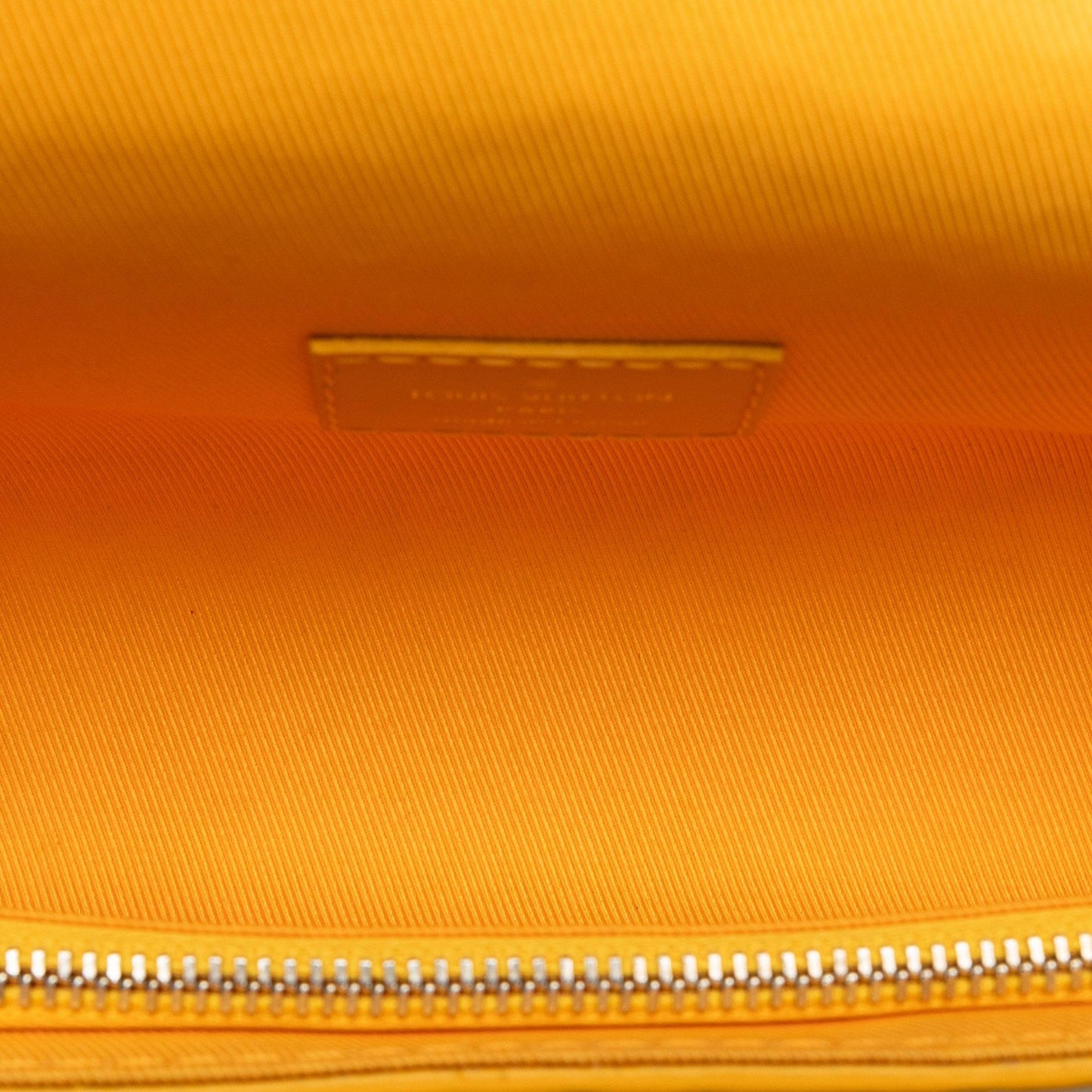 Louis Vuitton Monogram Taurillon Steamer Wearable Wallet (SHG-OwPBBF)