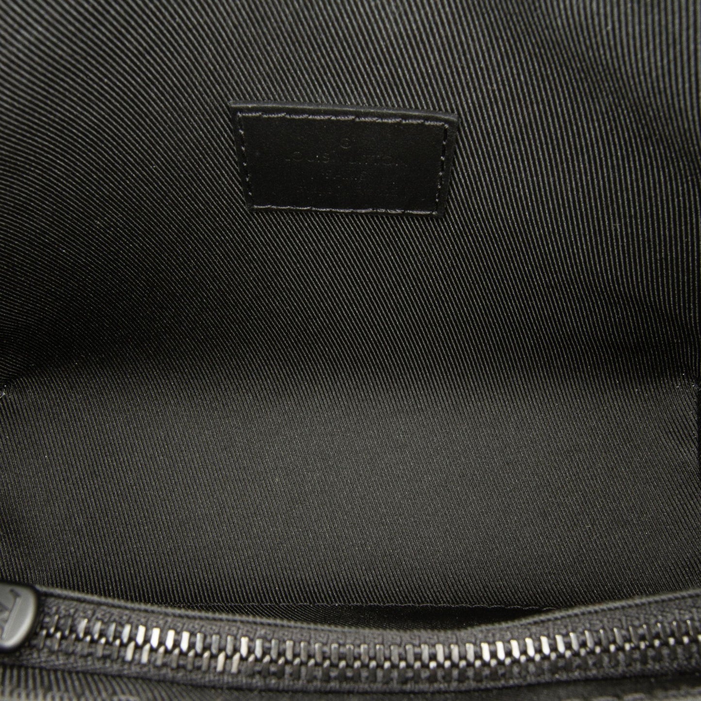 Louis Vuitton Monogram Taurillon Steamer Wearable Wallet