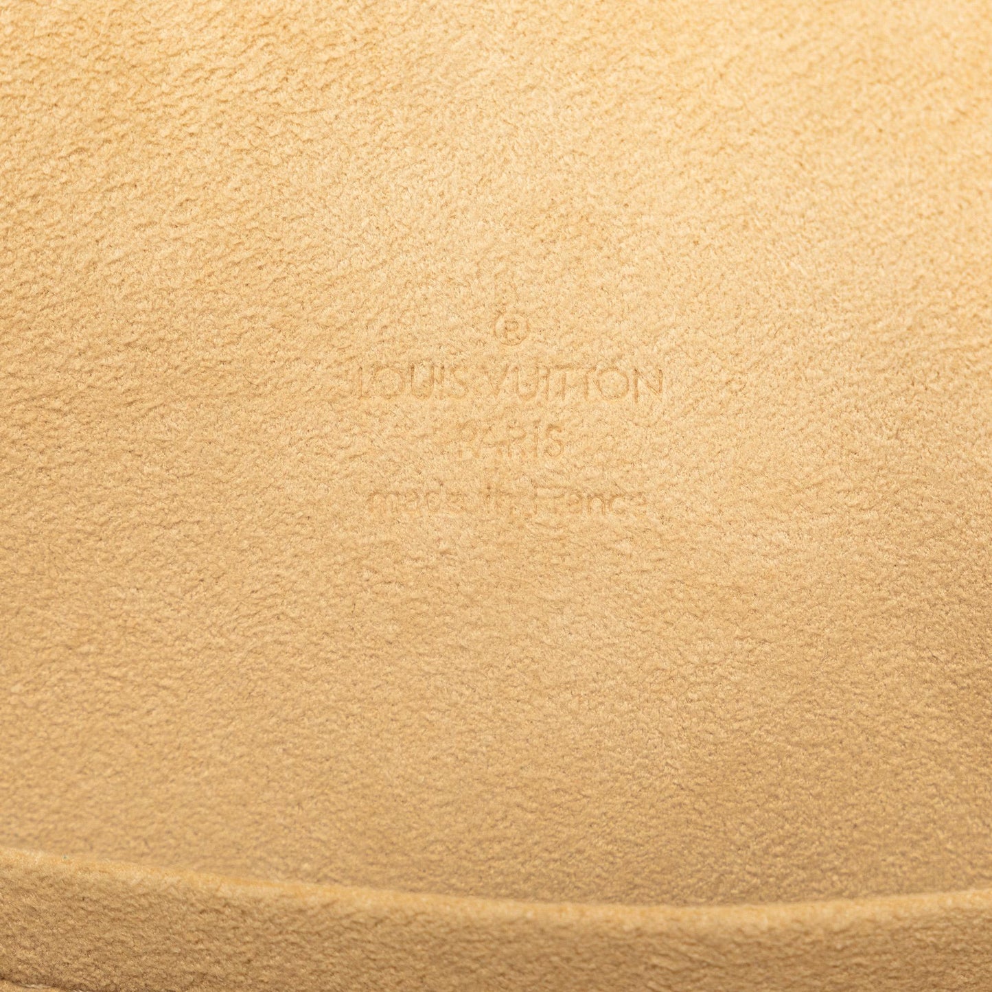 Louis Vuitton Monogram Theda GM (SHG-QuVyv8)