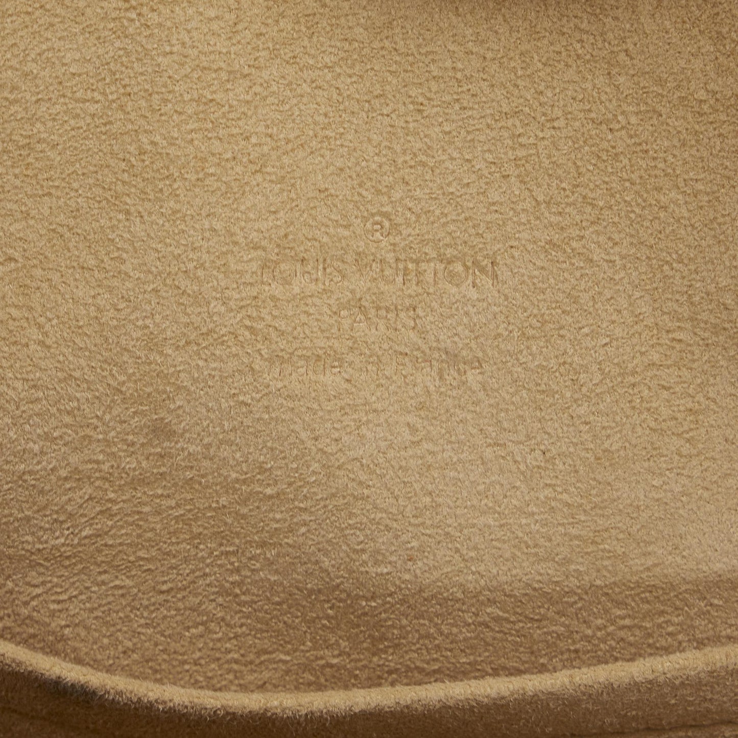 Louis Vuitton Monogram Theda PM (SHG-FCtnxe)