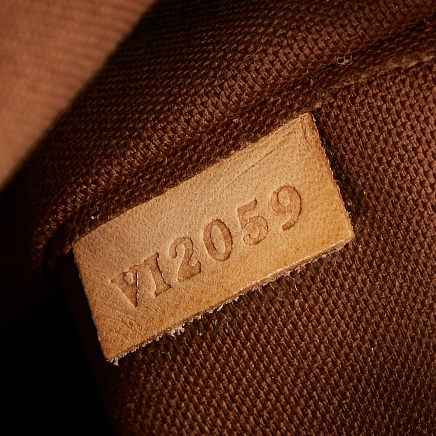 Louis Vuitton Monogram Tivoli PM (SHG-jSNXgd)