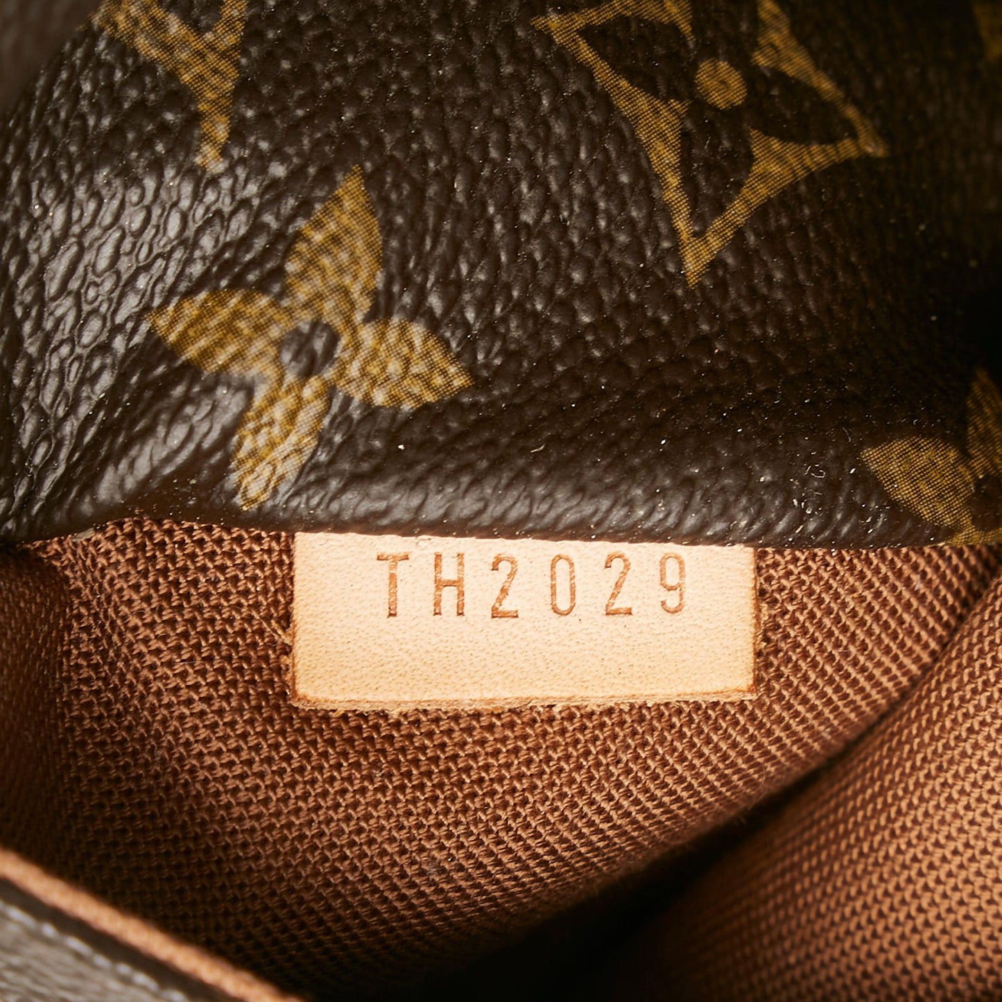 Louis Vuitton Monogram Totally MM (SHG-F6kbQS)