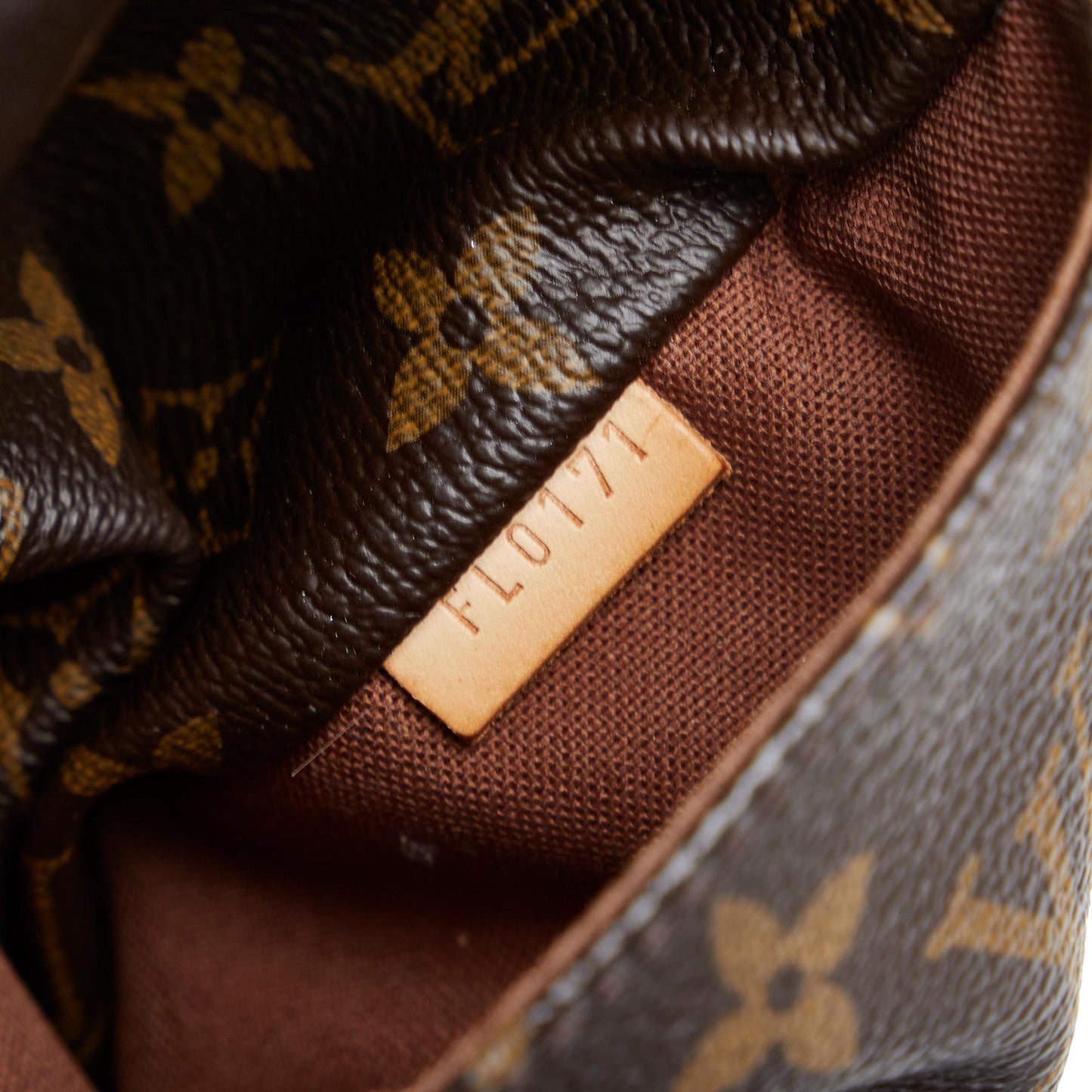 Louis Vuitton Monogram Totally MM (SHG-eMdcug)