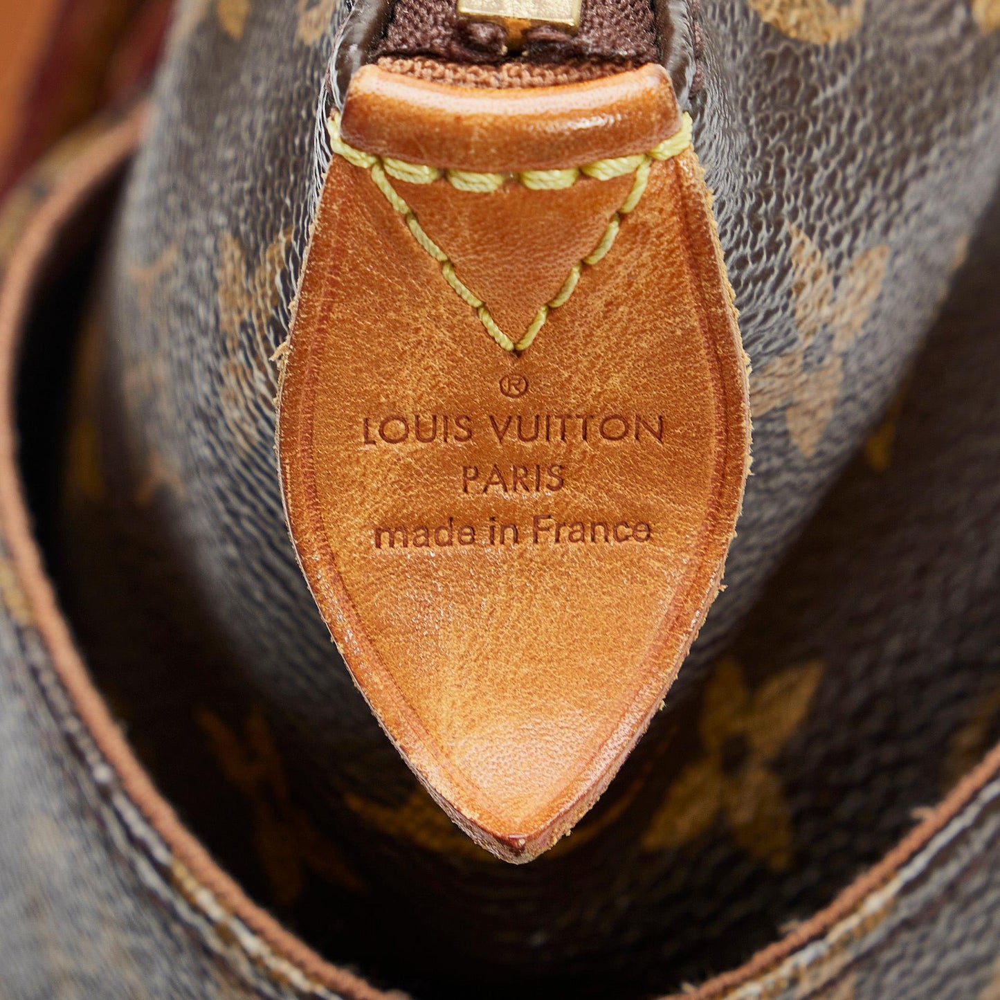 Louis Vuitton Monogram Totally PM (SHG-D9EuSv)
