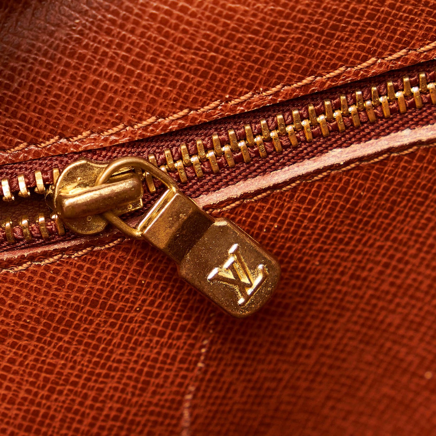 Louis Vuitton Monogram Trocadero 27 (SHG-30222)