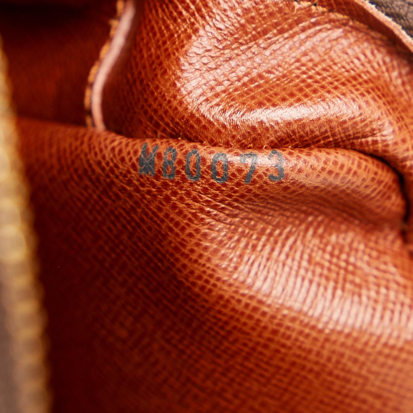 Louis Vuitton Monogram Trocadero 27 (SHG-34125)