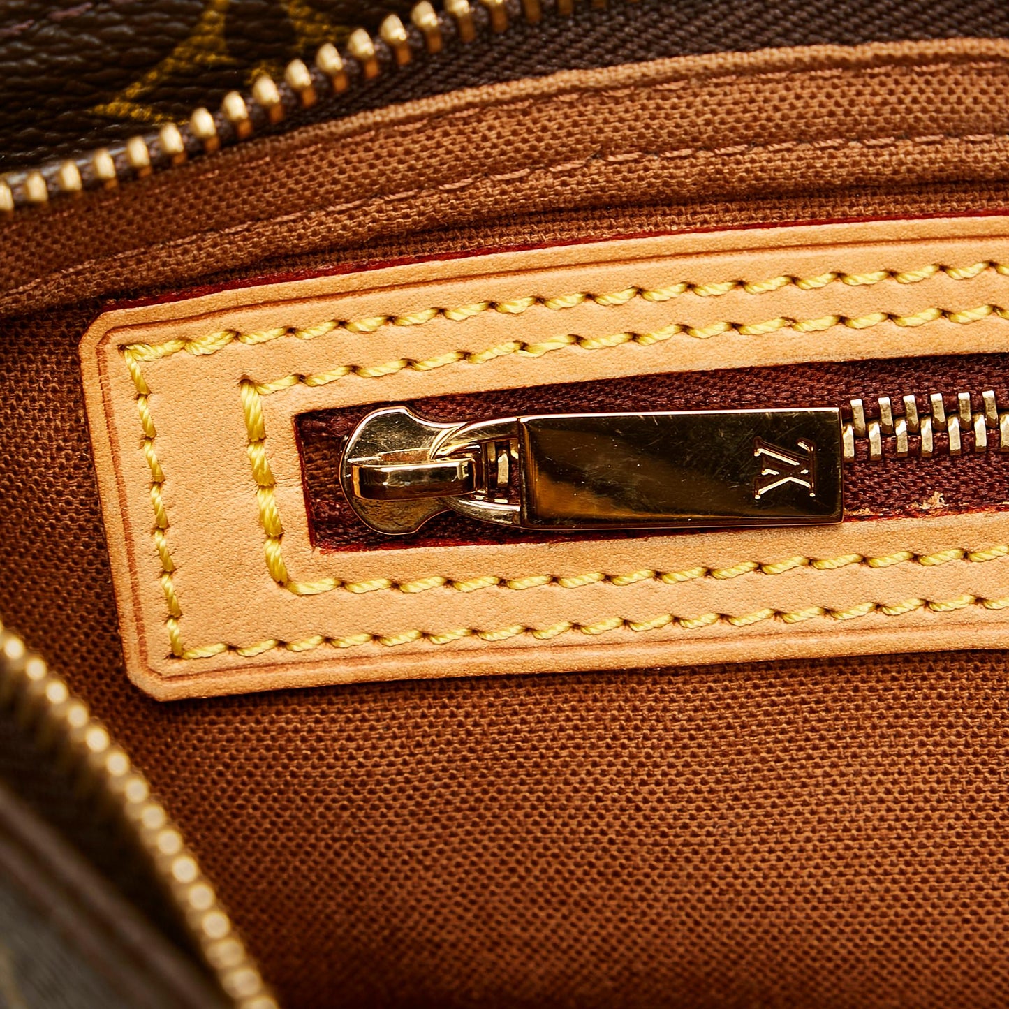 Louis Vuitton Monogram Trotteur (SHG-37847)
