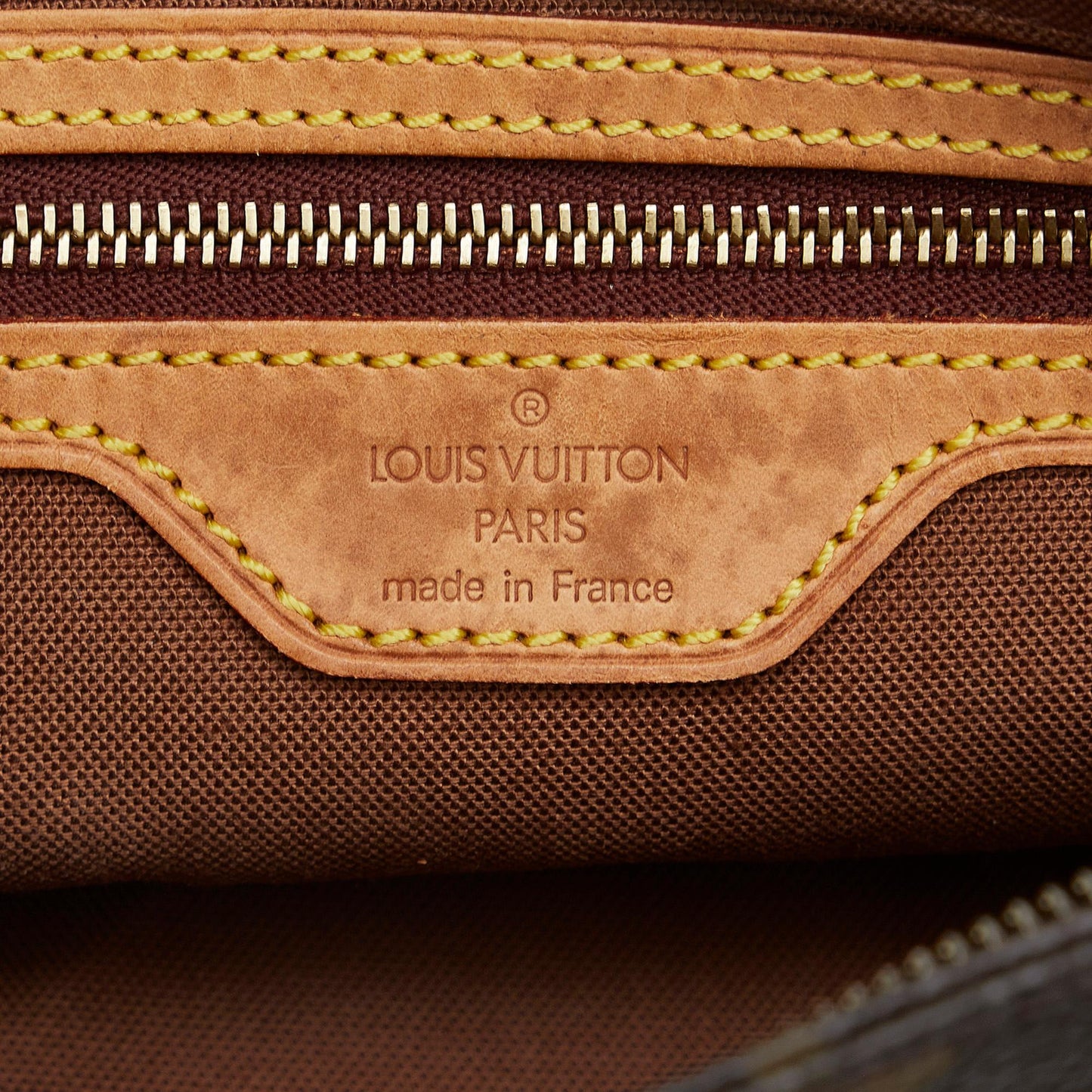 Louis Vuitton Monogram Trotteur (SHG-tO6bVz)