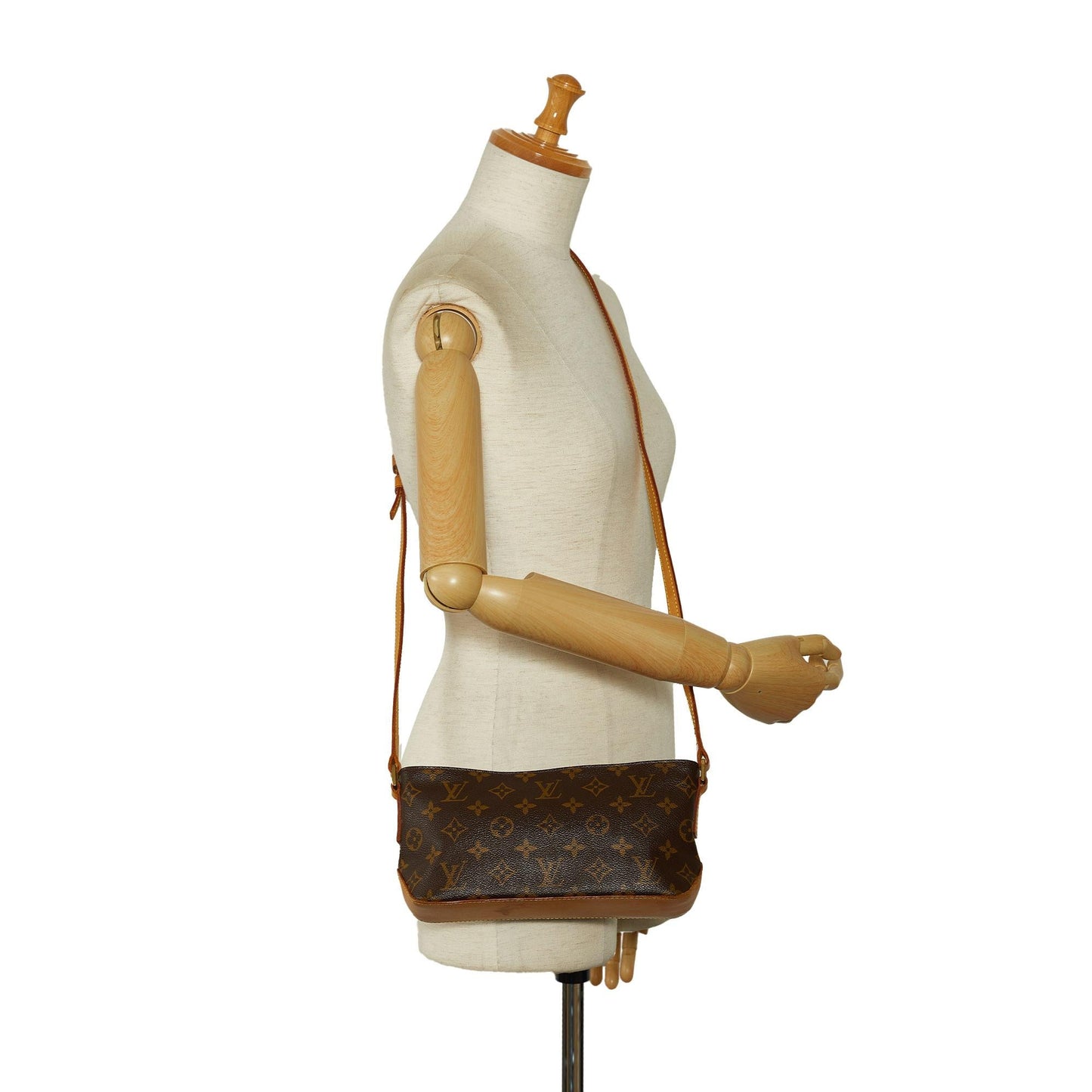Louis Vuitton Monogram Trotteur (SHG-fngn6l)