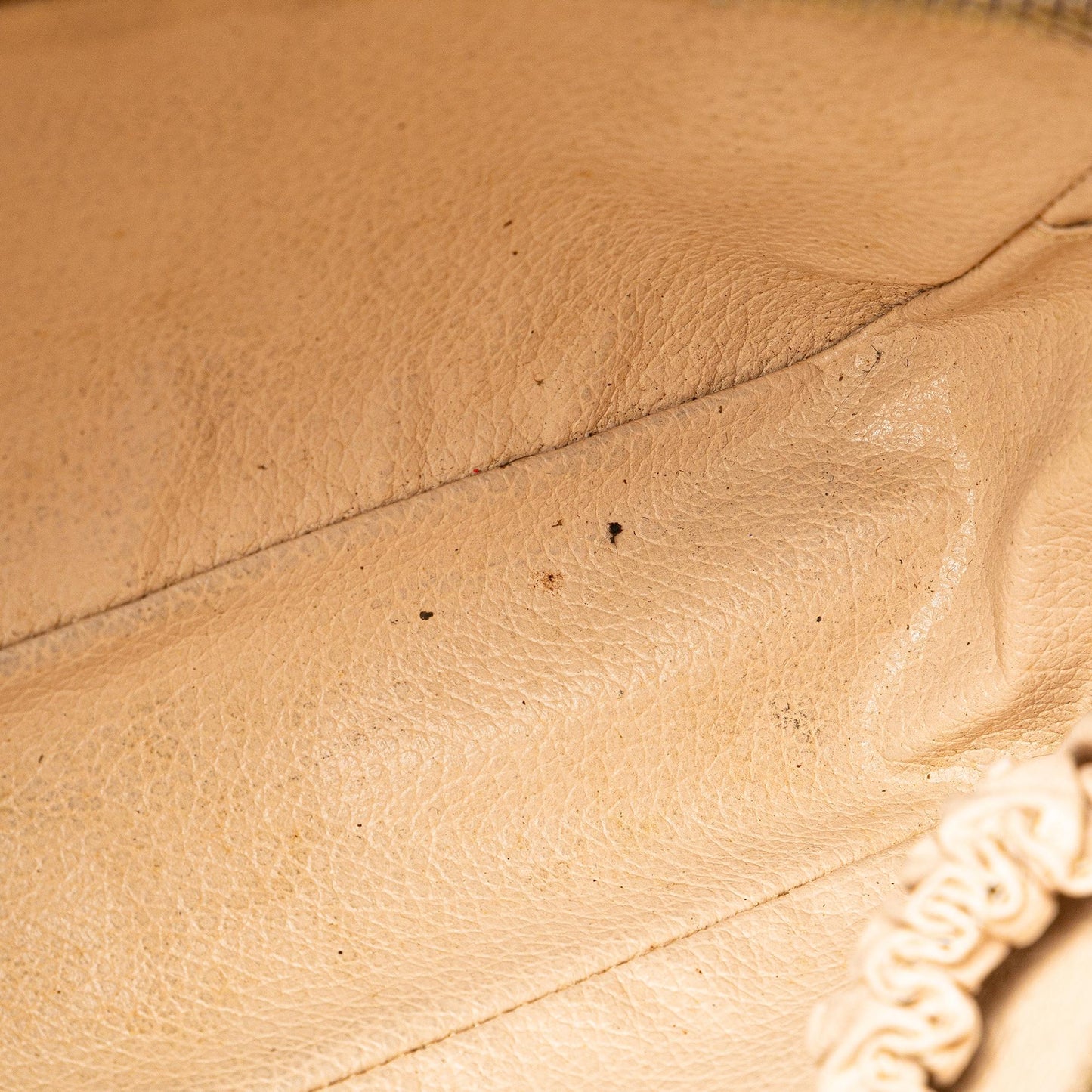 Louis Vuitton Monogram Trousse Toilette 23