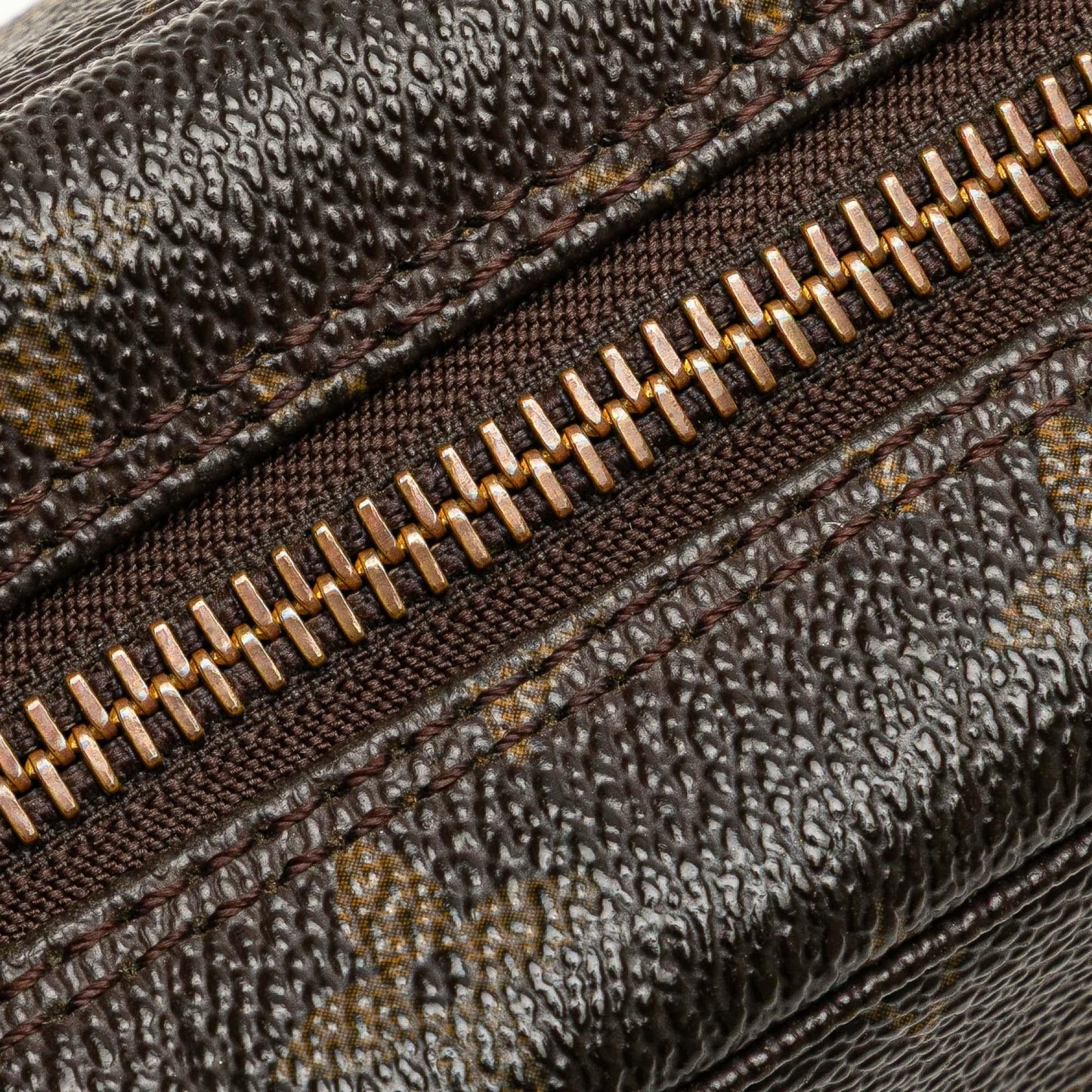Louis Vuitton Monogram Trousse Toilette 23