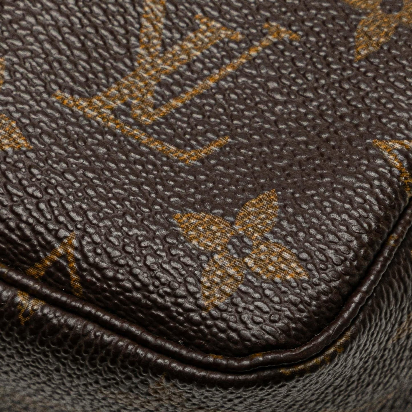 Louis Vuitton Monogram Trousse Toilette 23