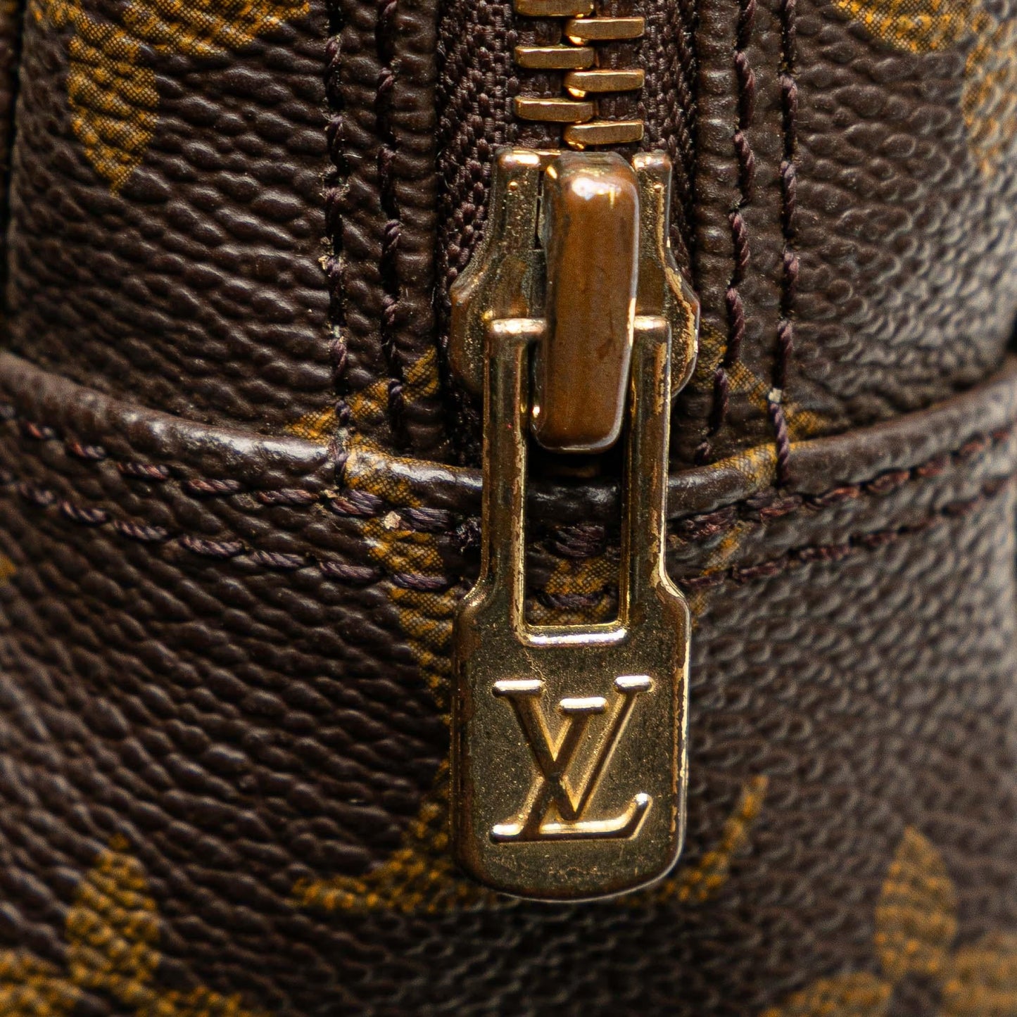 Louis Vuitton Monogram Trousse Toilette 23