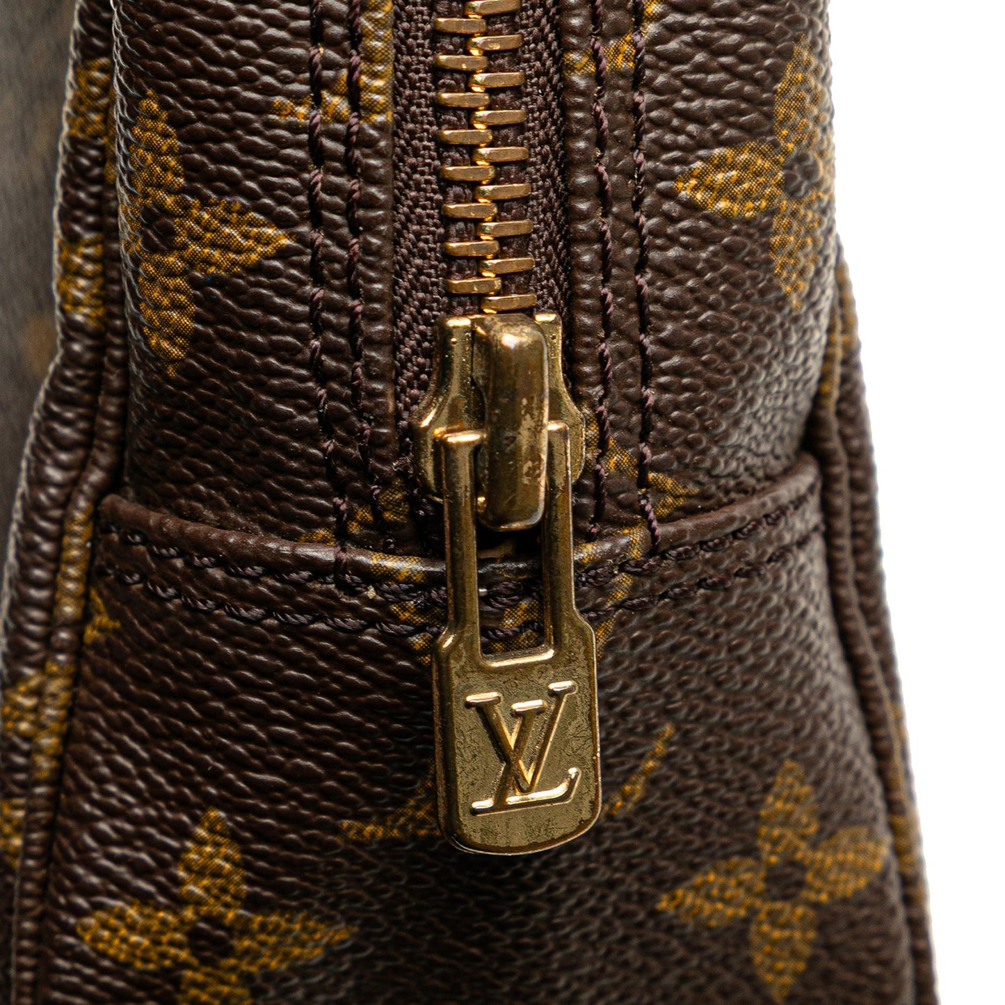 Louis Vuitton Monogram Trousse Toilette 23