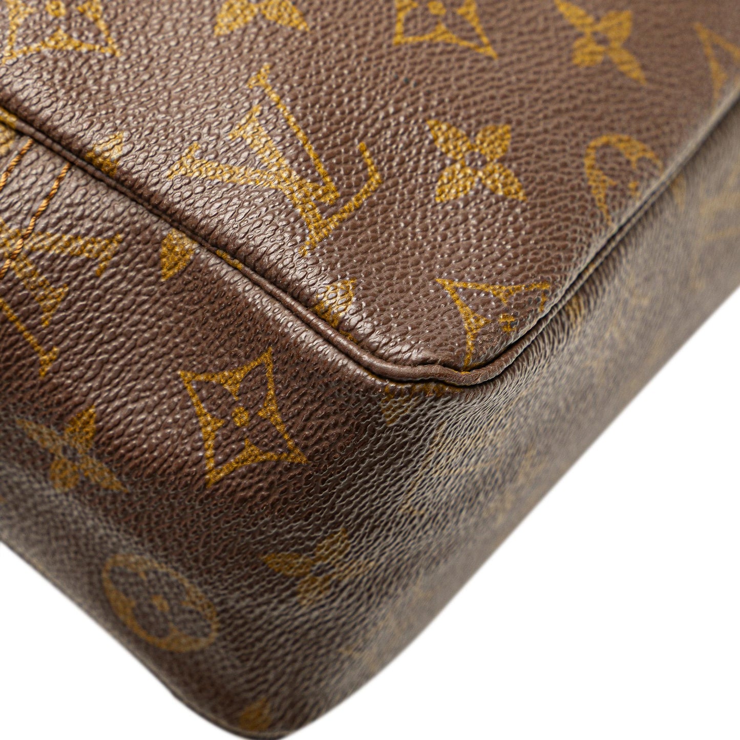 Louis Vuitton Monogram Trousse Toilette 28