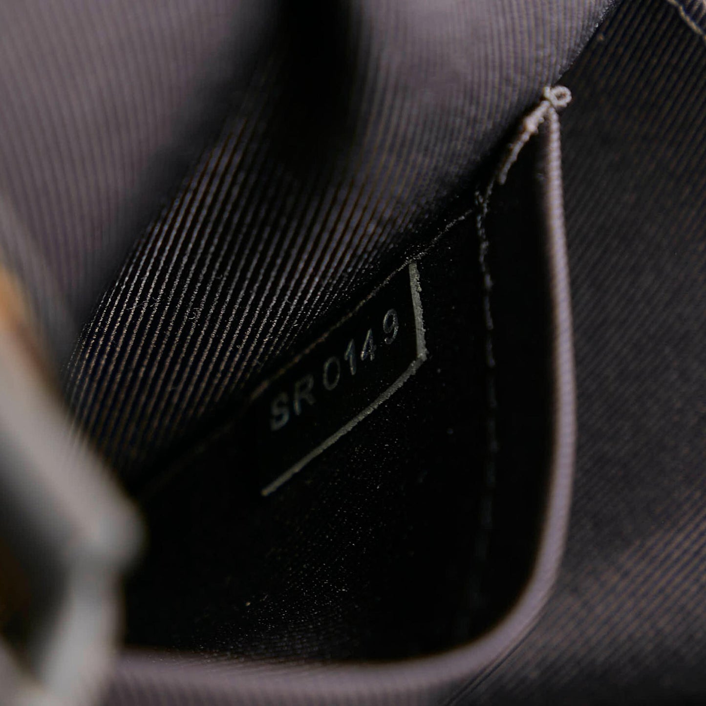 Louis Vuitton Monogram Utility Front (SHG-j9Ombh)