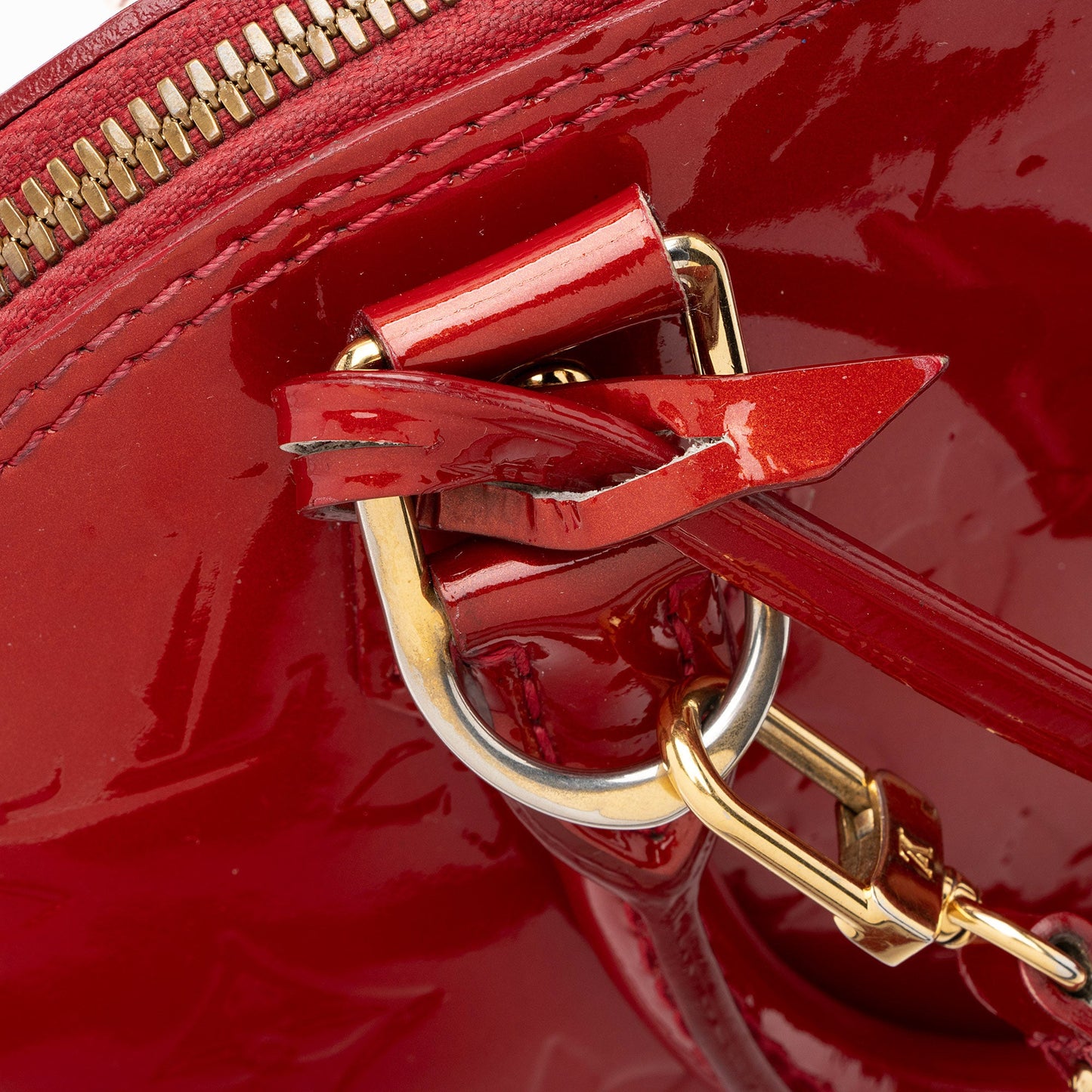 Louis Vuitton Monogram Vernis Alma BB Satchel (SHF-vZDusC)
