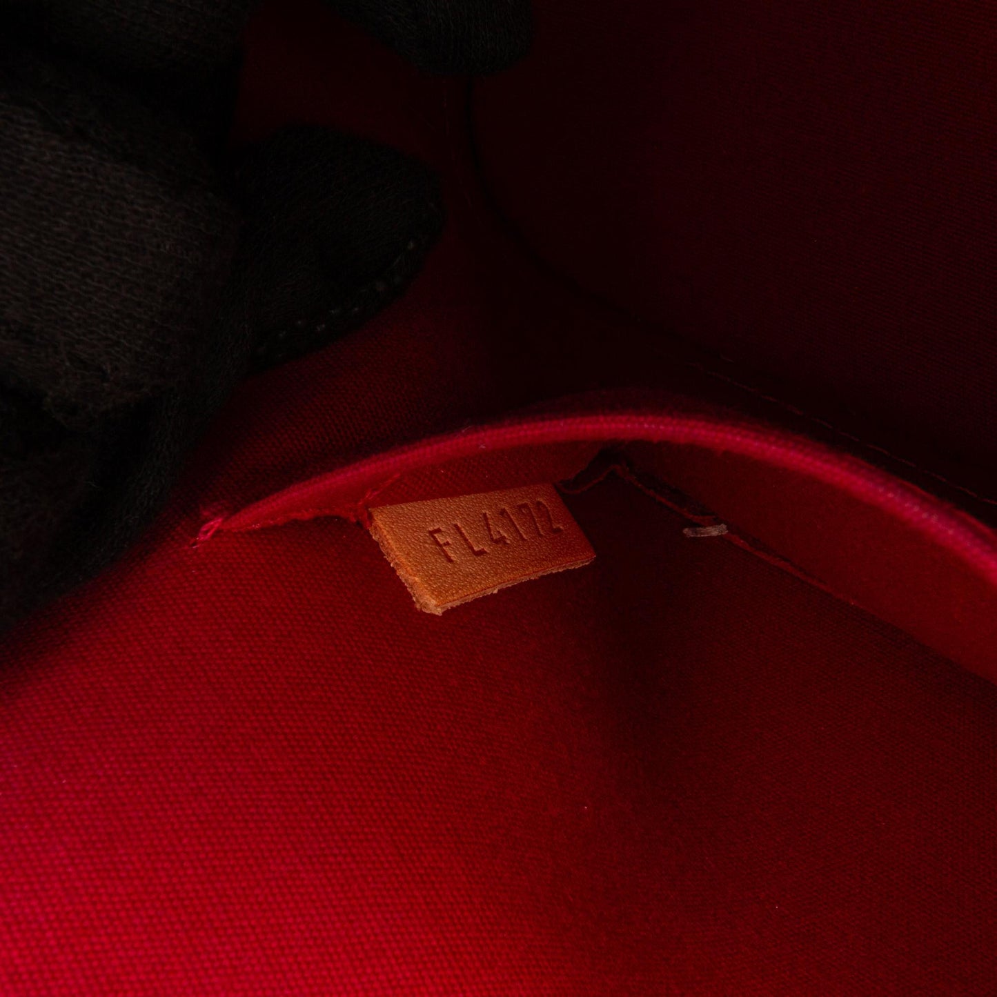 Louis Vuitton Monogram Vernis Alma BB (SHG-yLXPQG)