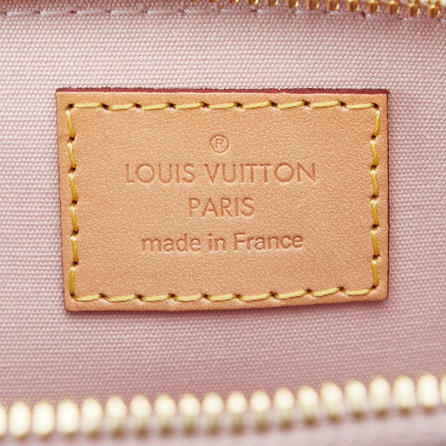 Louis Vuitton Monogram Vernis Alma BB (SHG-EaY81w)