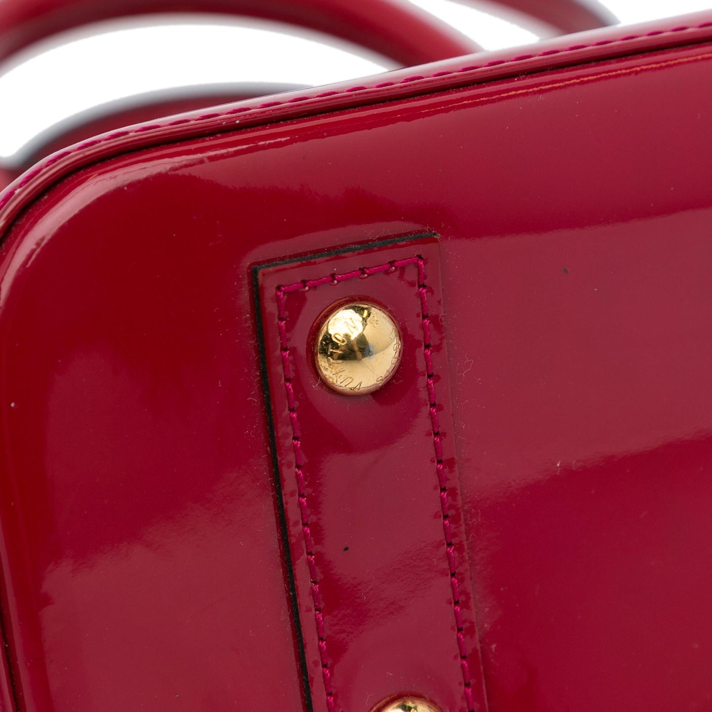 Louis Vuitton Monogram Vernis Alma BB (SHG-hlye6C)