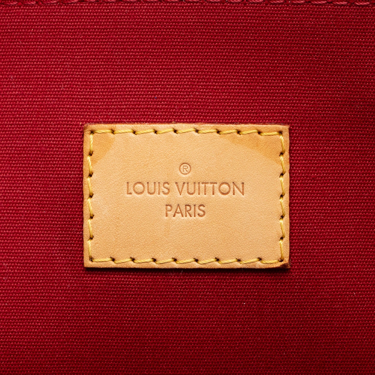Louis Vuitton Monogram Vernis Alma GM Satchel (SHF-qWt83h)