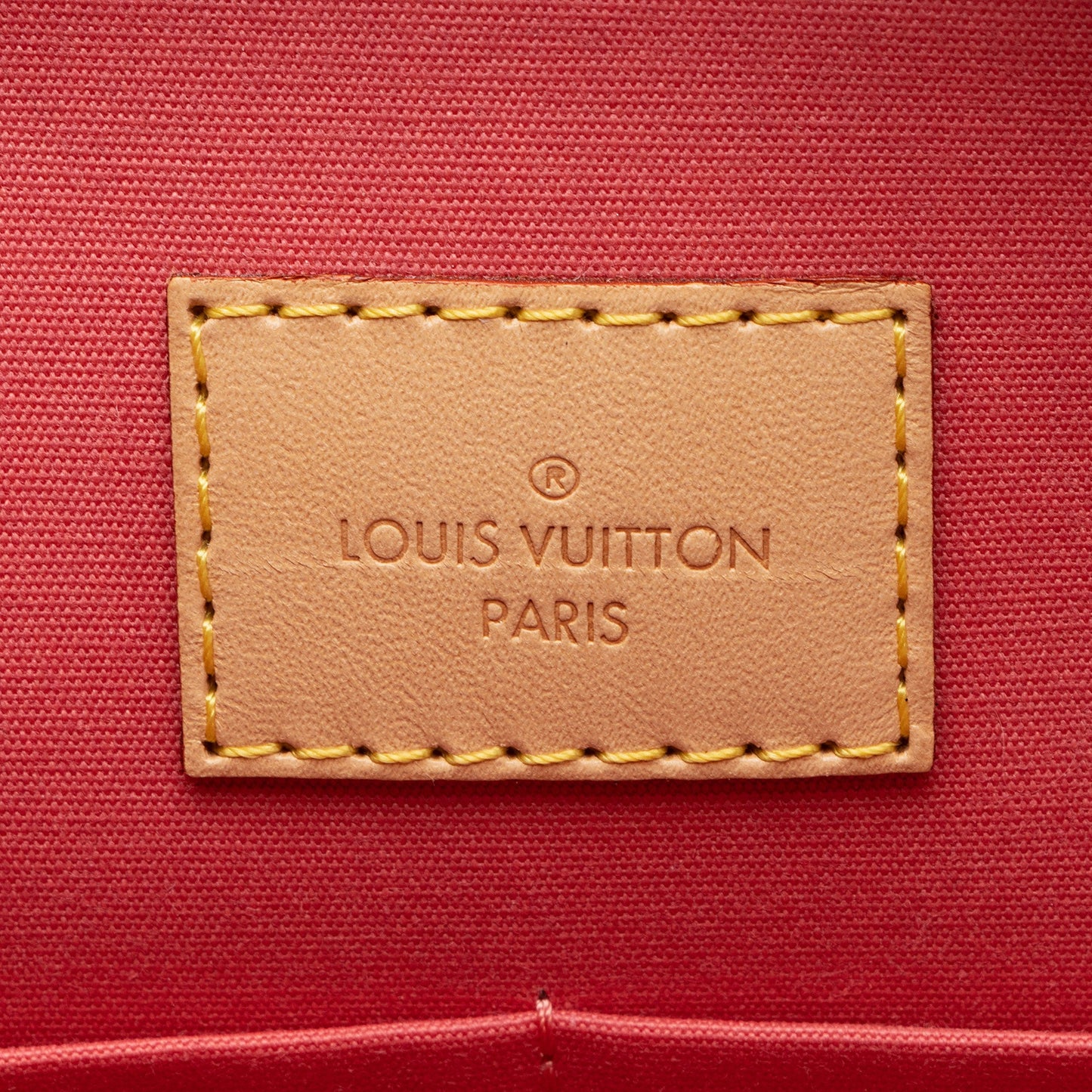 Louis Vuitton Monogram Vernis Alma PM Satchel (SHF-CsSKCh)