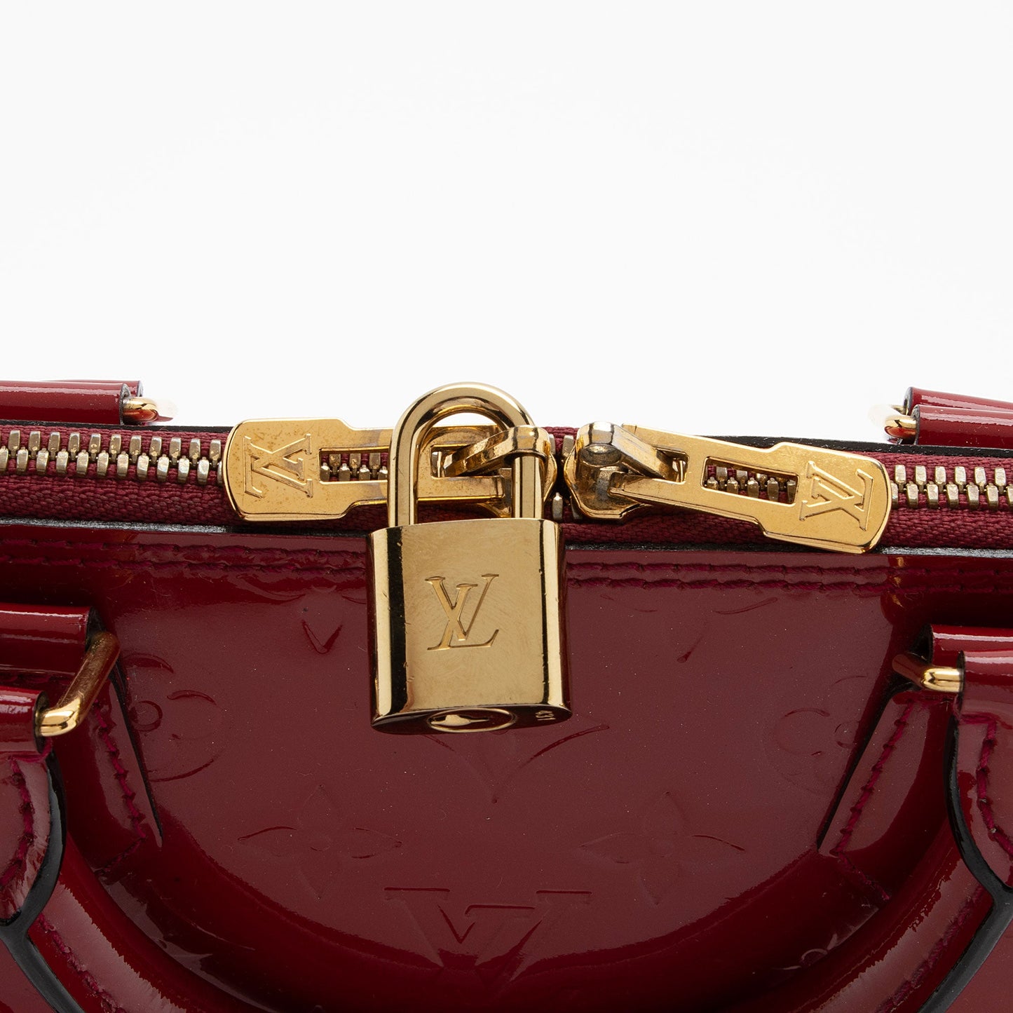 Louis Vuitton Monogram Vernis Alma PM Satchel (SHF-yz8PNO)